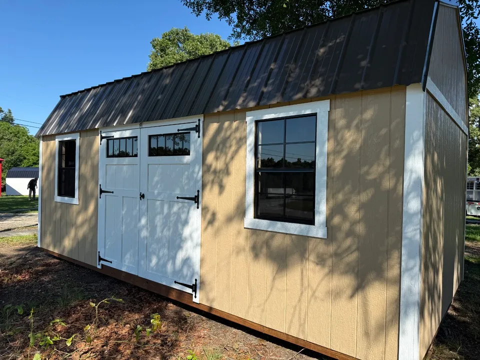 SIDE LOFTED BARN 10 x 20