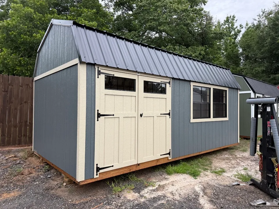SIDE LOFTED BARN 10 x 20
