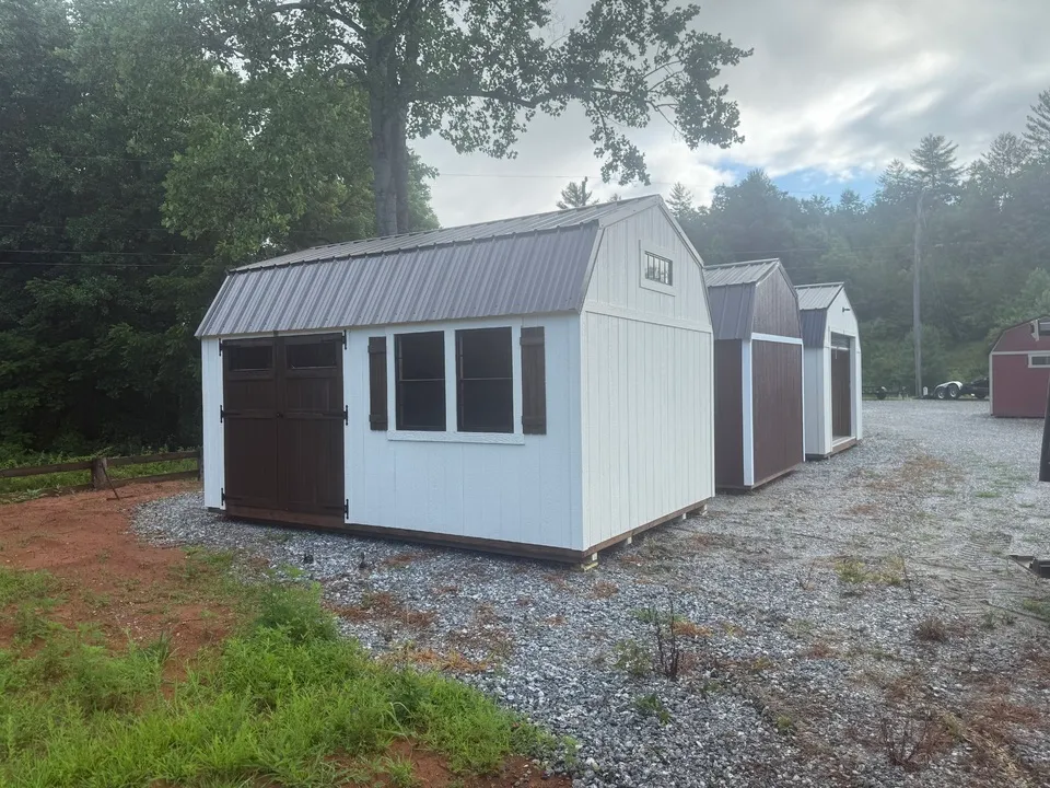 SIDE LOFTED BARN 12 x 16