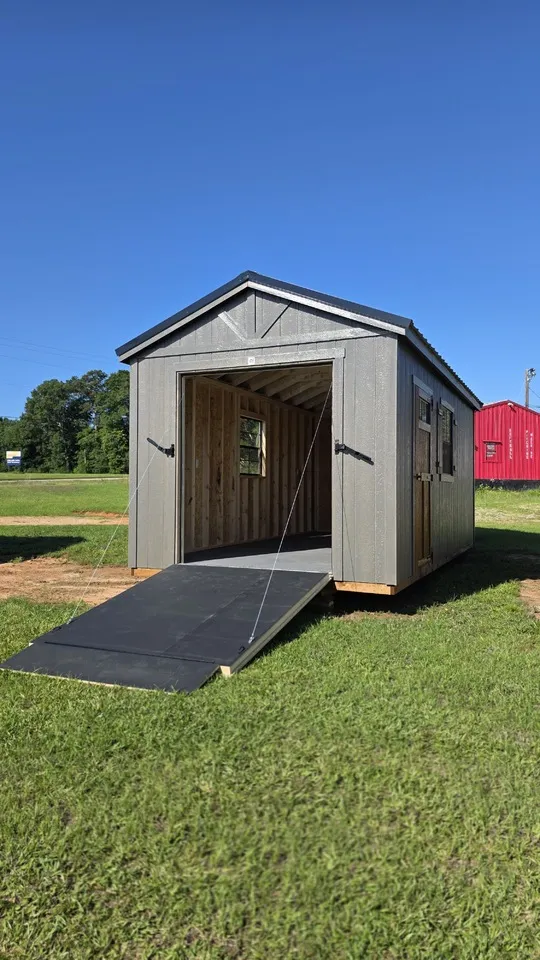 UTILITY 10 x 20