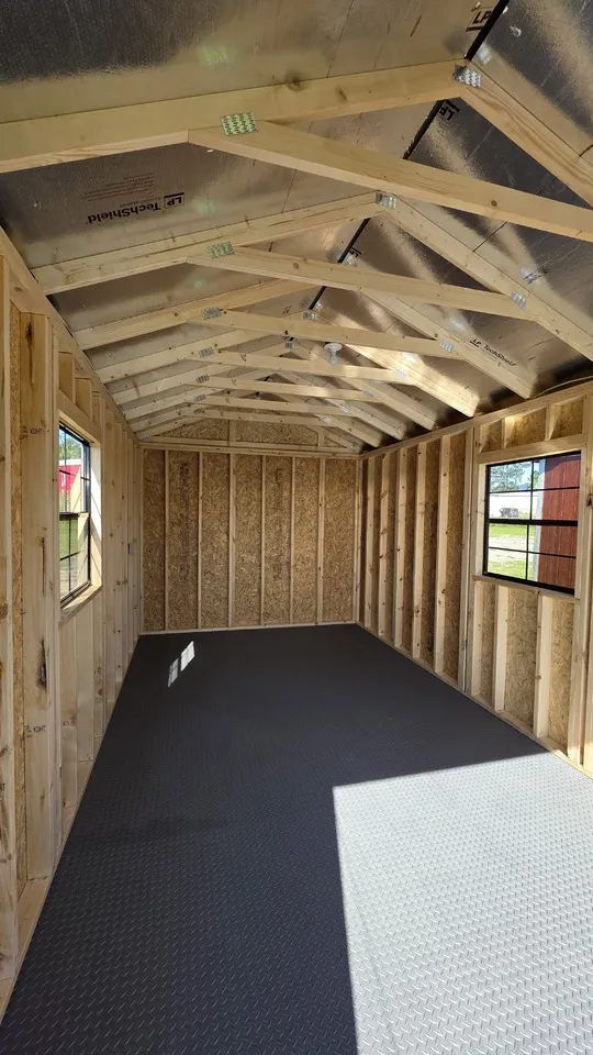 UTILITY 10 x 20