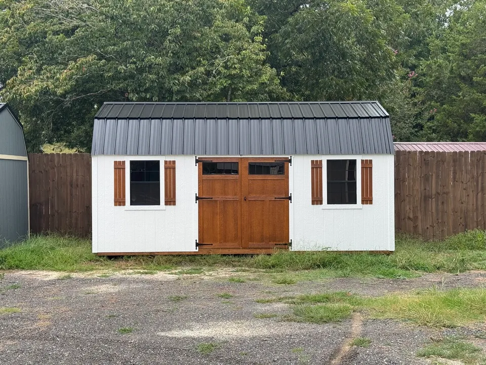 SIDE LOFTED BARN 10x20