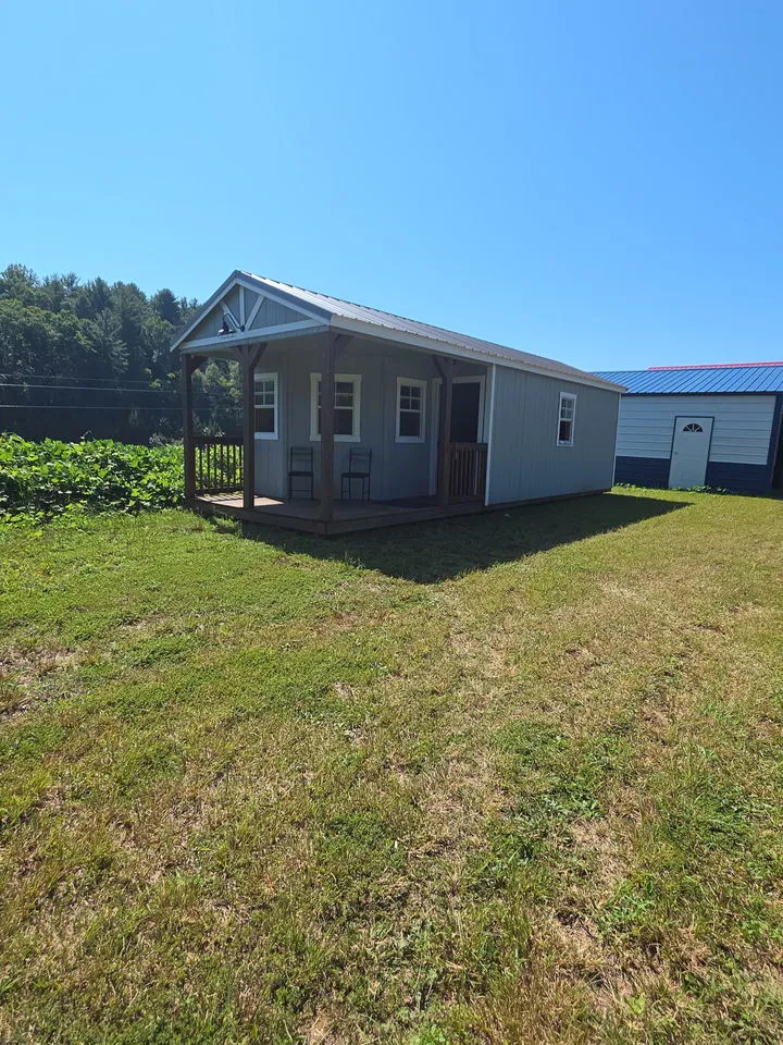 DELUXE CABIN 12x32