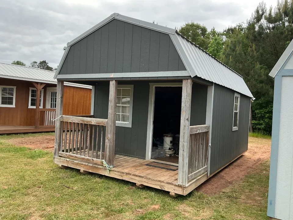 LOFTED BARN CABIN 12x20