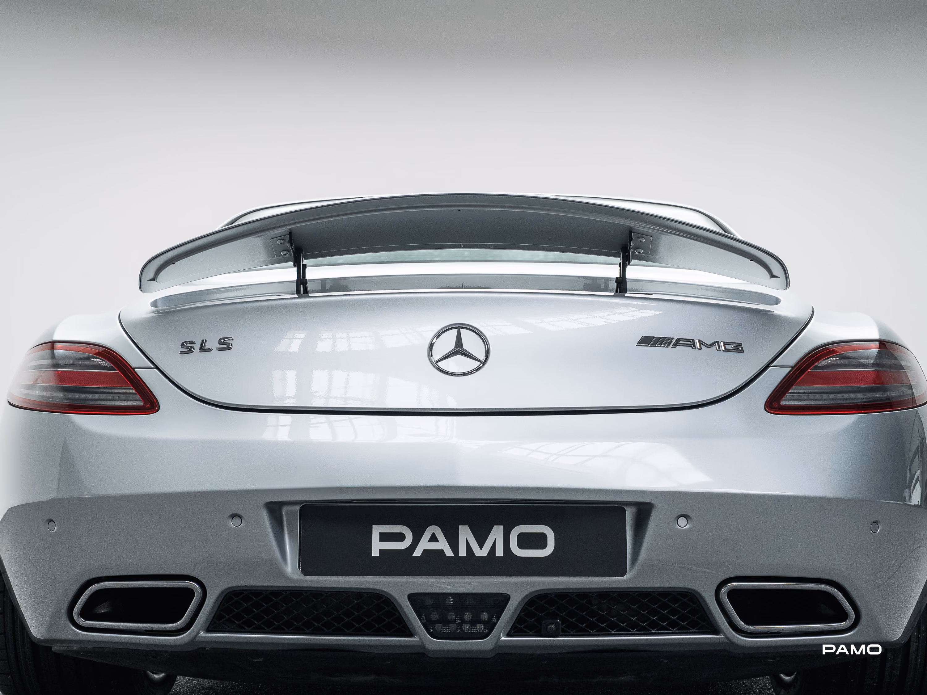 1185_Mercedes_SLS_AMG-30.jpg