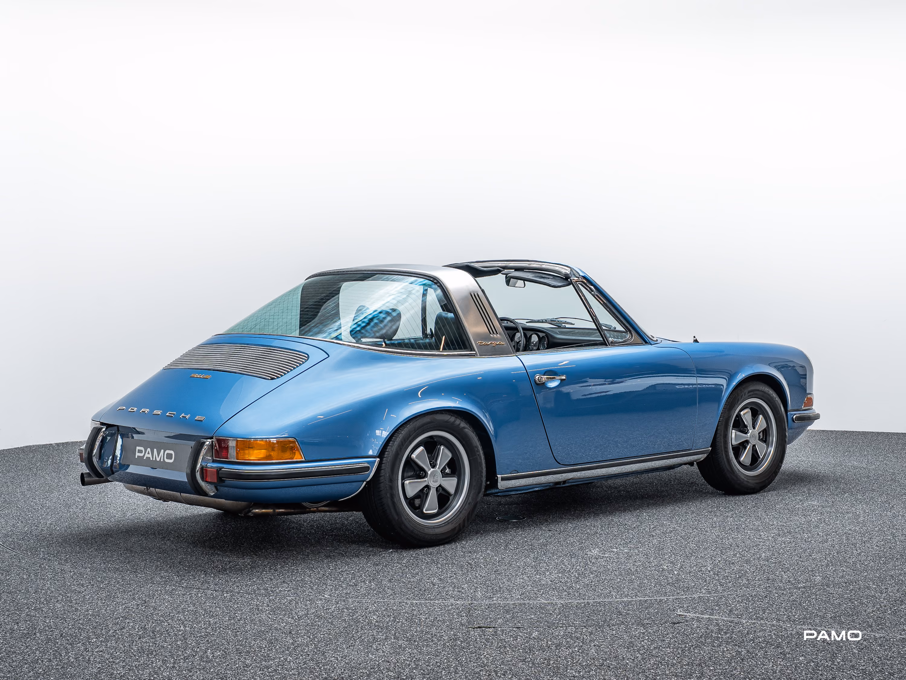 000_Porsche_blauer_Targa-7.jpg
