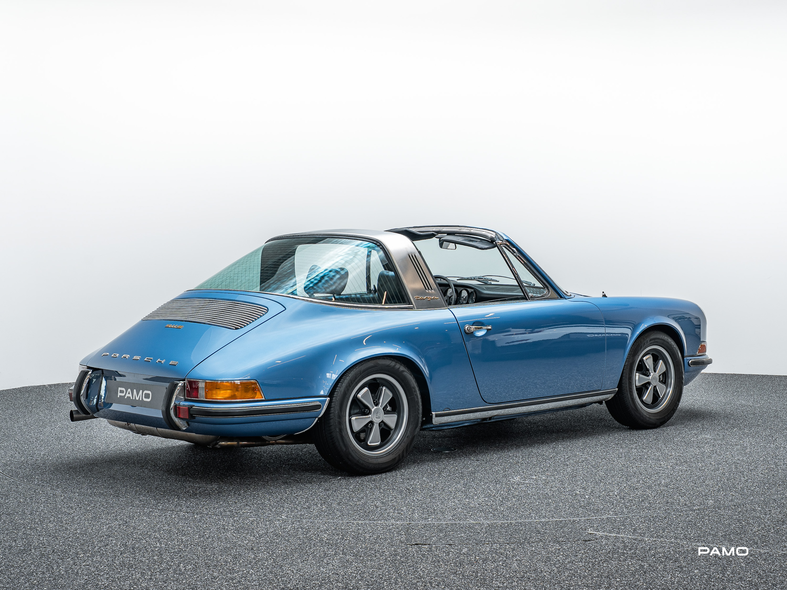 000_Porsche_blauer_Targa-7.jpg