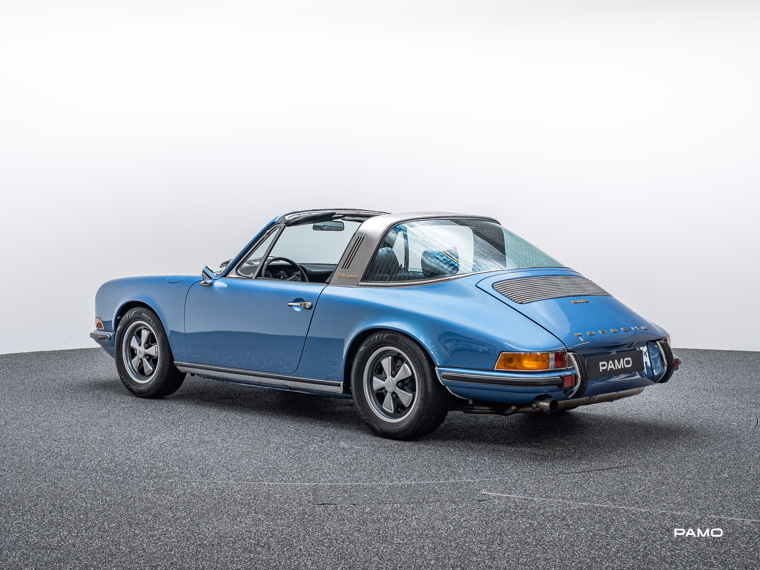 000_Porsche_blauer_Targa-5.jpg