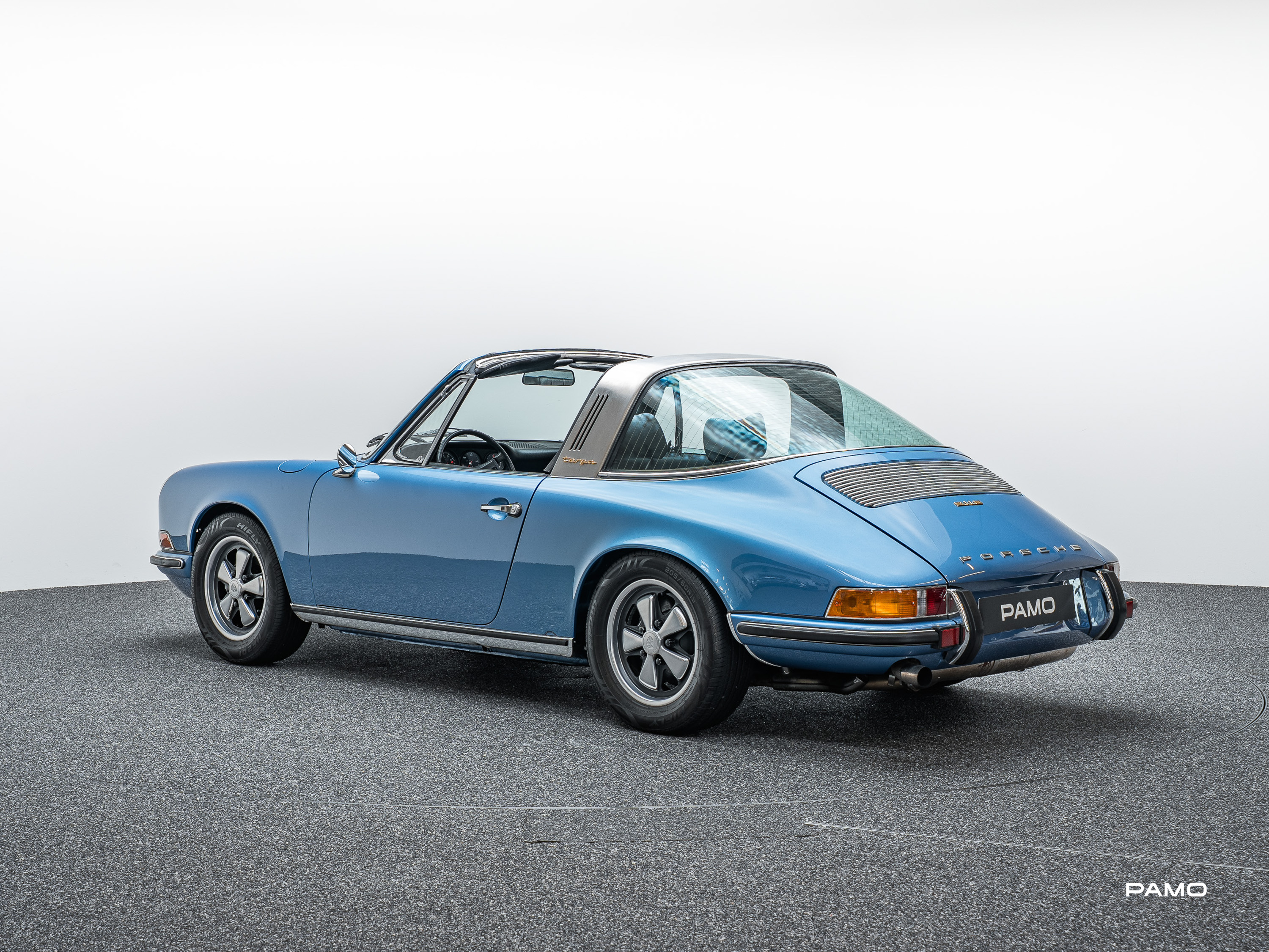 000_Porsche_blauer_Targa-5.jpg