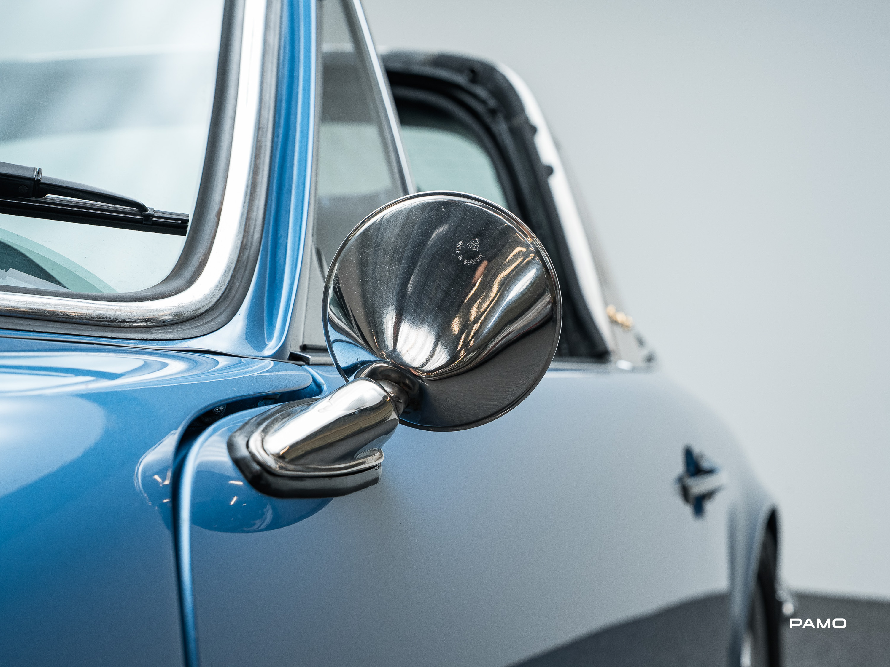 000_Porsche_blauer_Targa-14.jpg