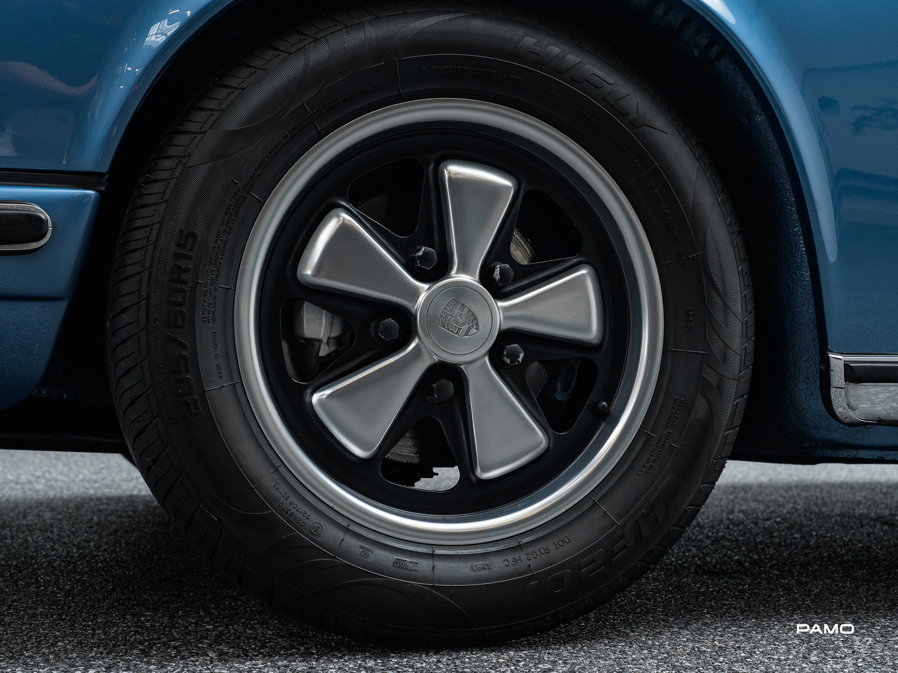 000_Porsche_blauer_Targa-15.jpg