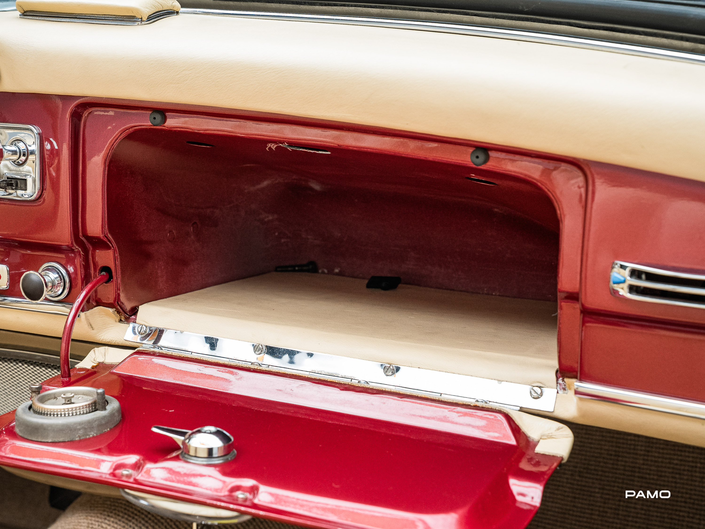 1172_Mercedes Benz 190 SL-24.jpg
