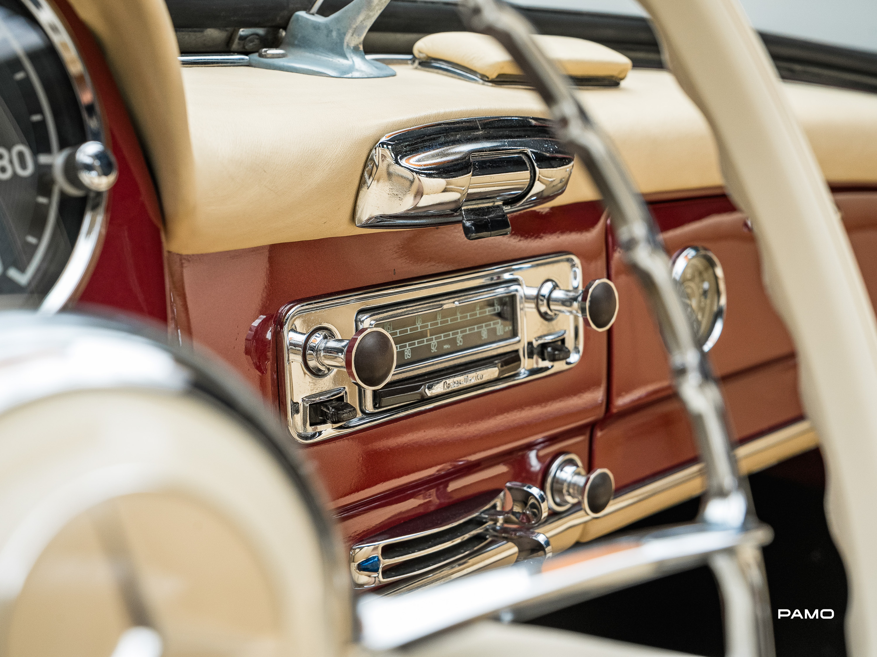 1172_Mercedes Benz 190 SL-32.jpg
