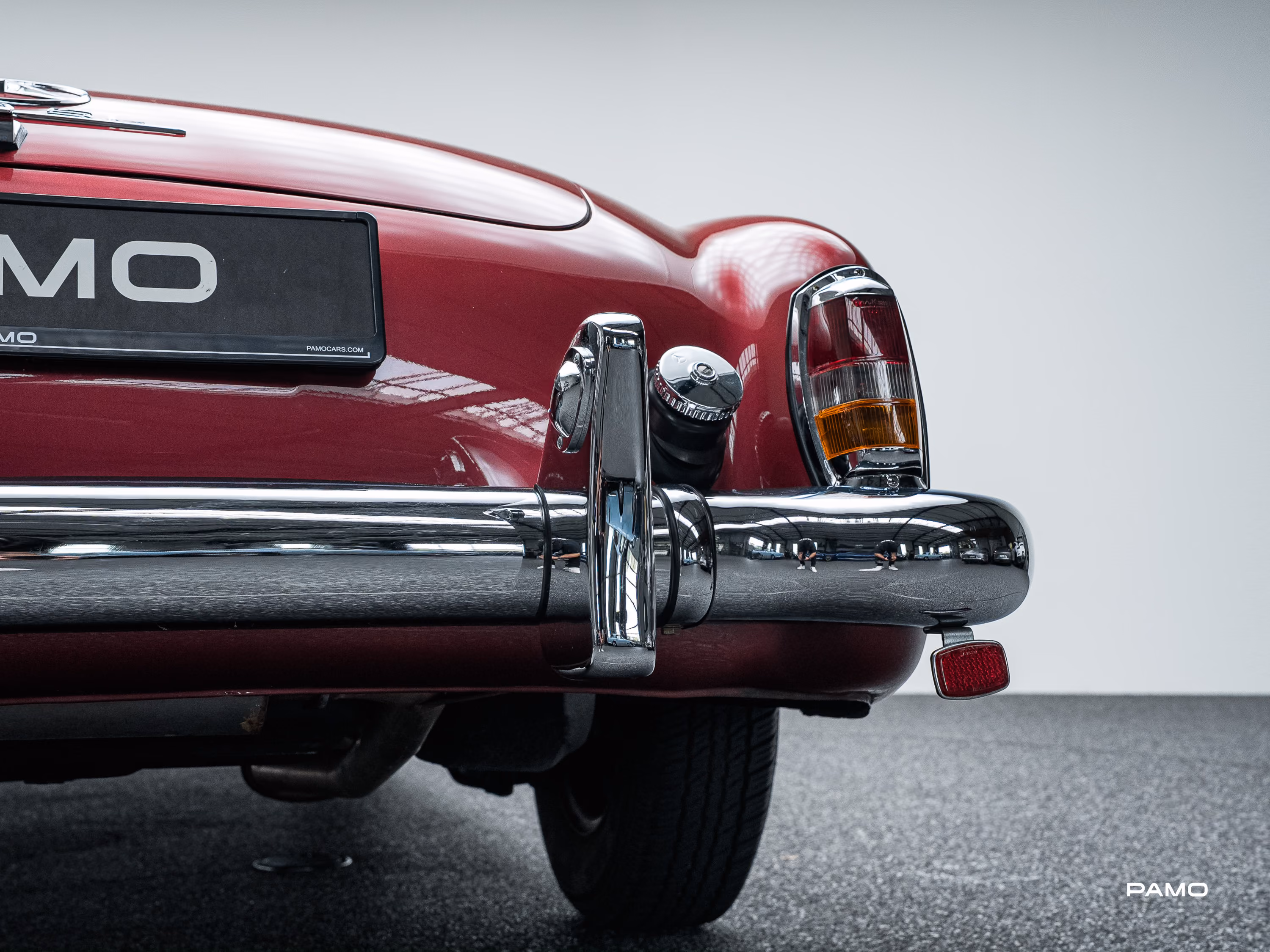 1172_Mercedes Benz 190 SL-33.jpg