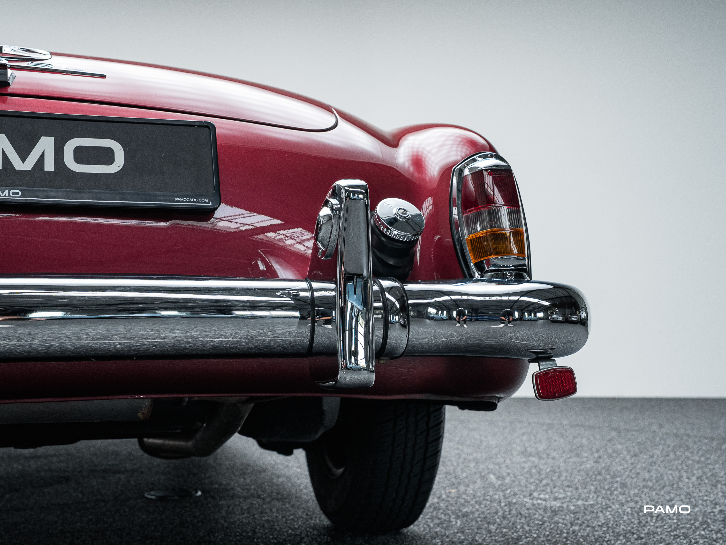 1172_Mercedes Benz 190 SL-33.jpg