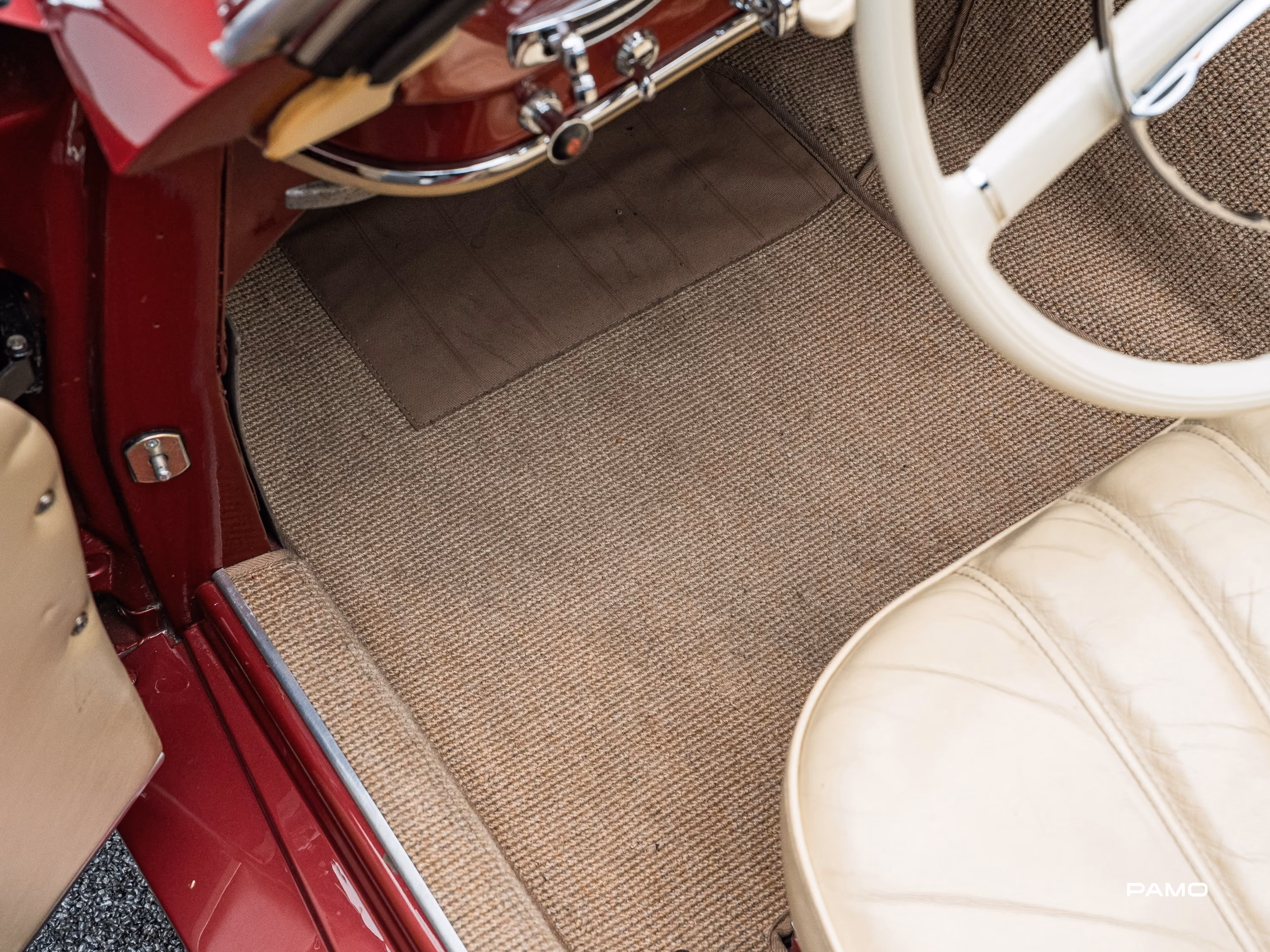 1172_Mercedes Benz 190 SL-40.jpg