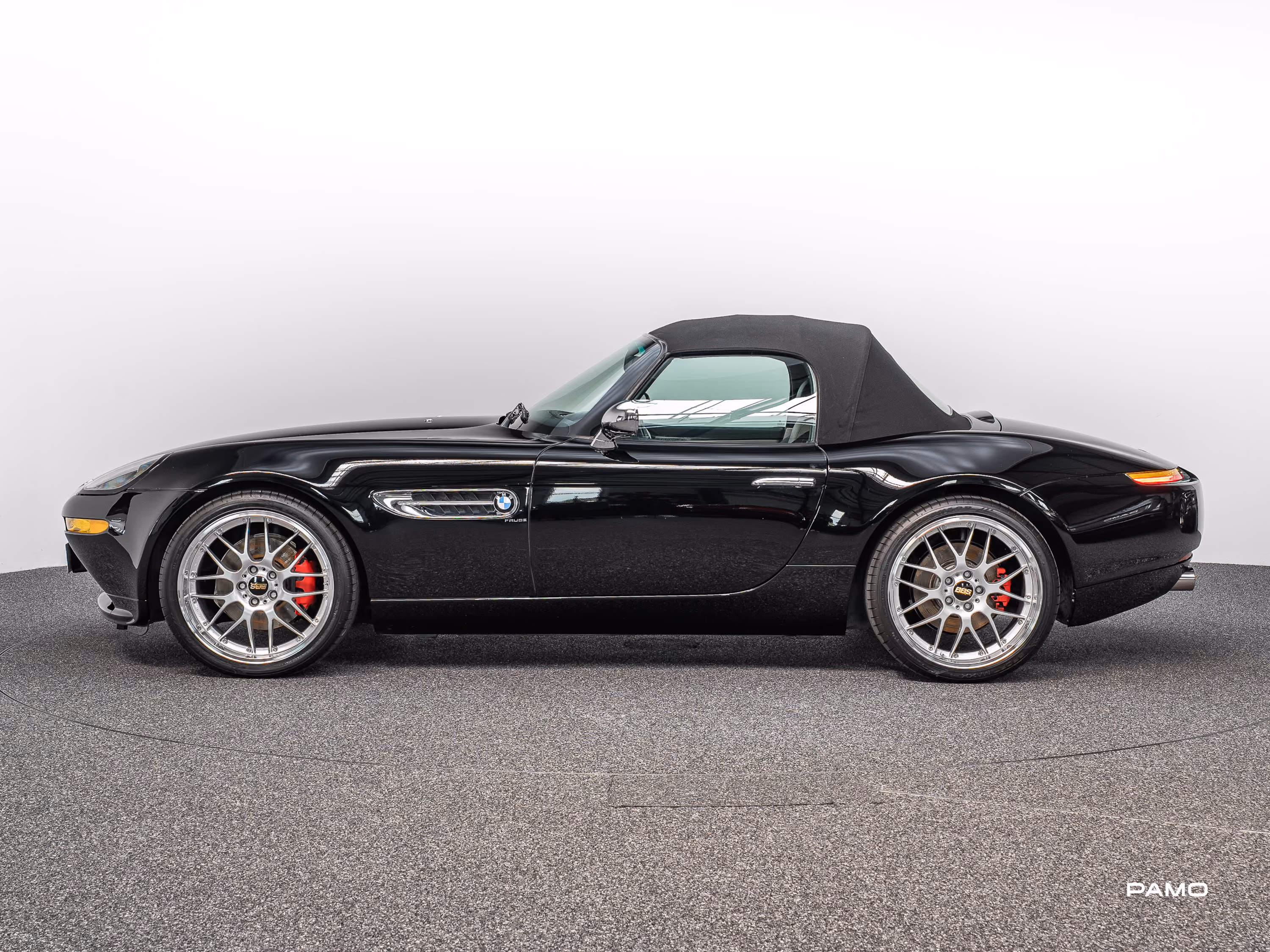 000_BMW_Z8-5.jpg