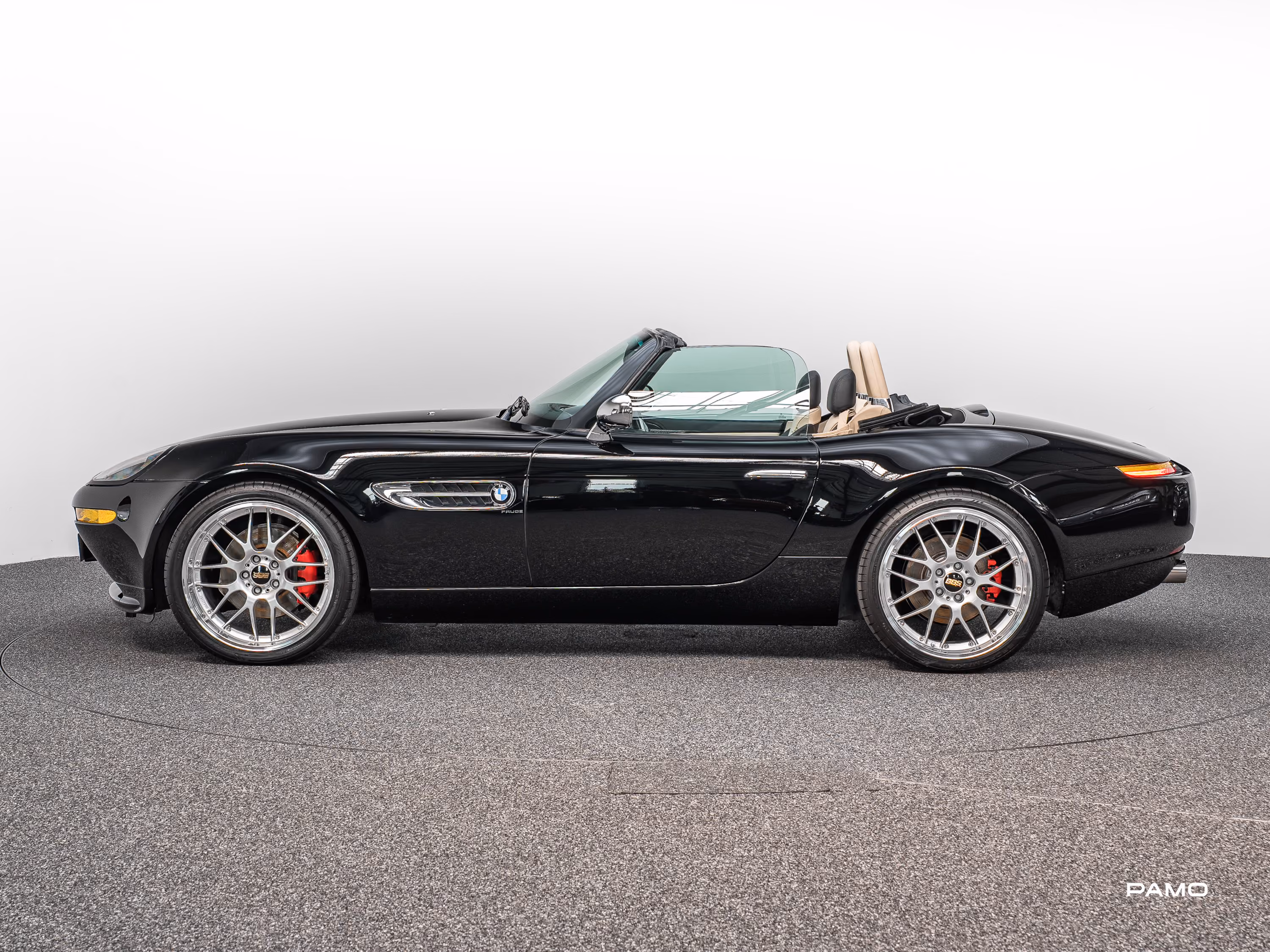 000_BMW_Z8-12.jpg