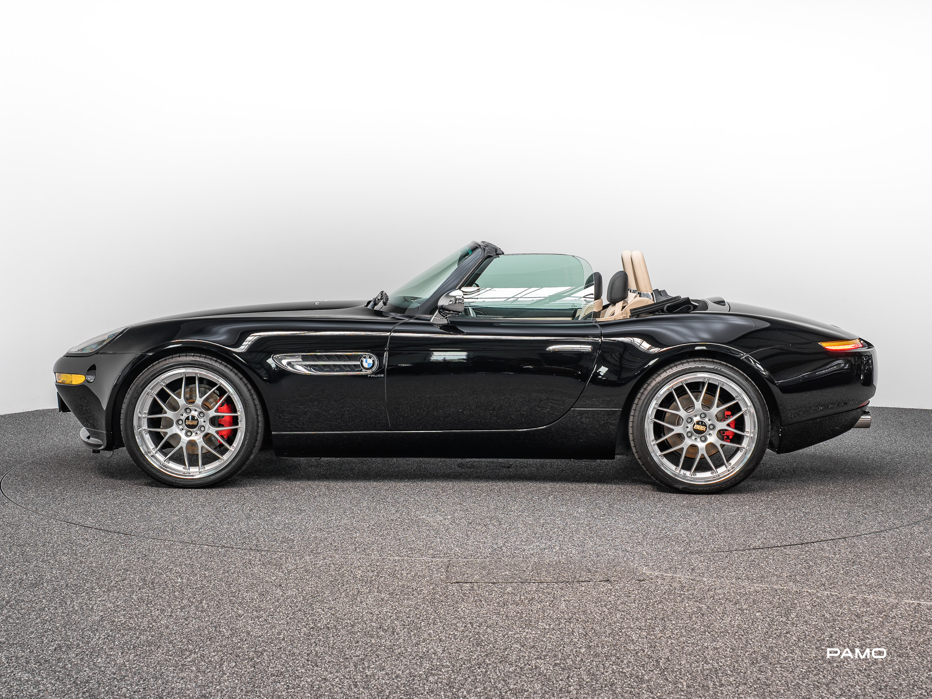000_BMW_Z8-12.jpg