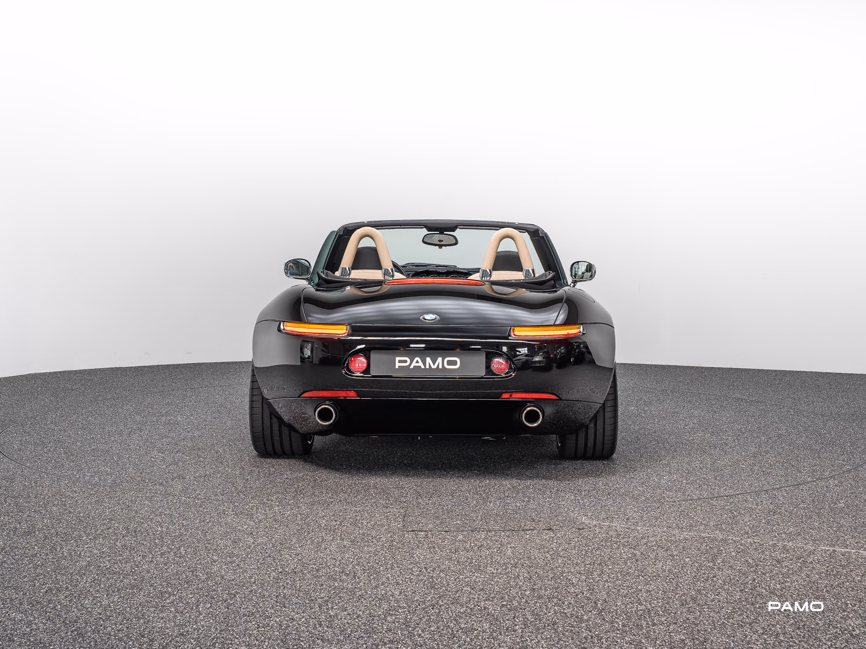 000_BMW_Z8-14.jpg