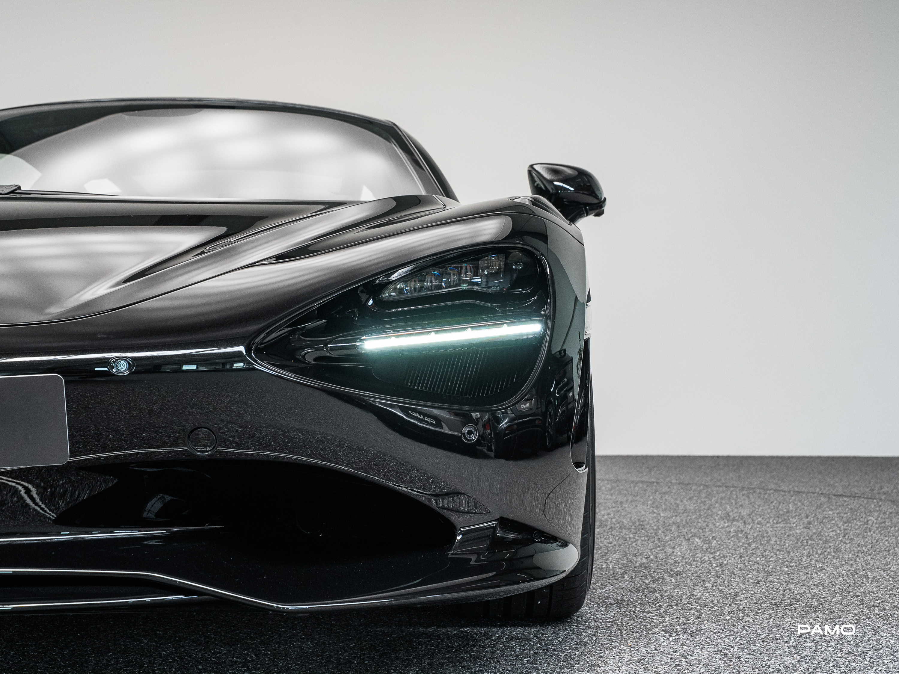1067_McLaren_750s-9.jpg