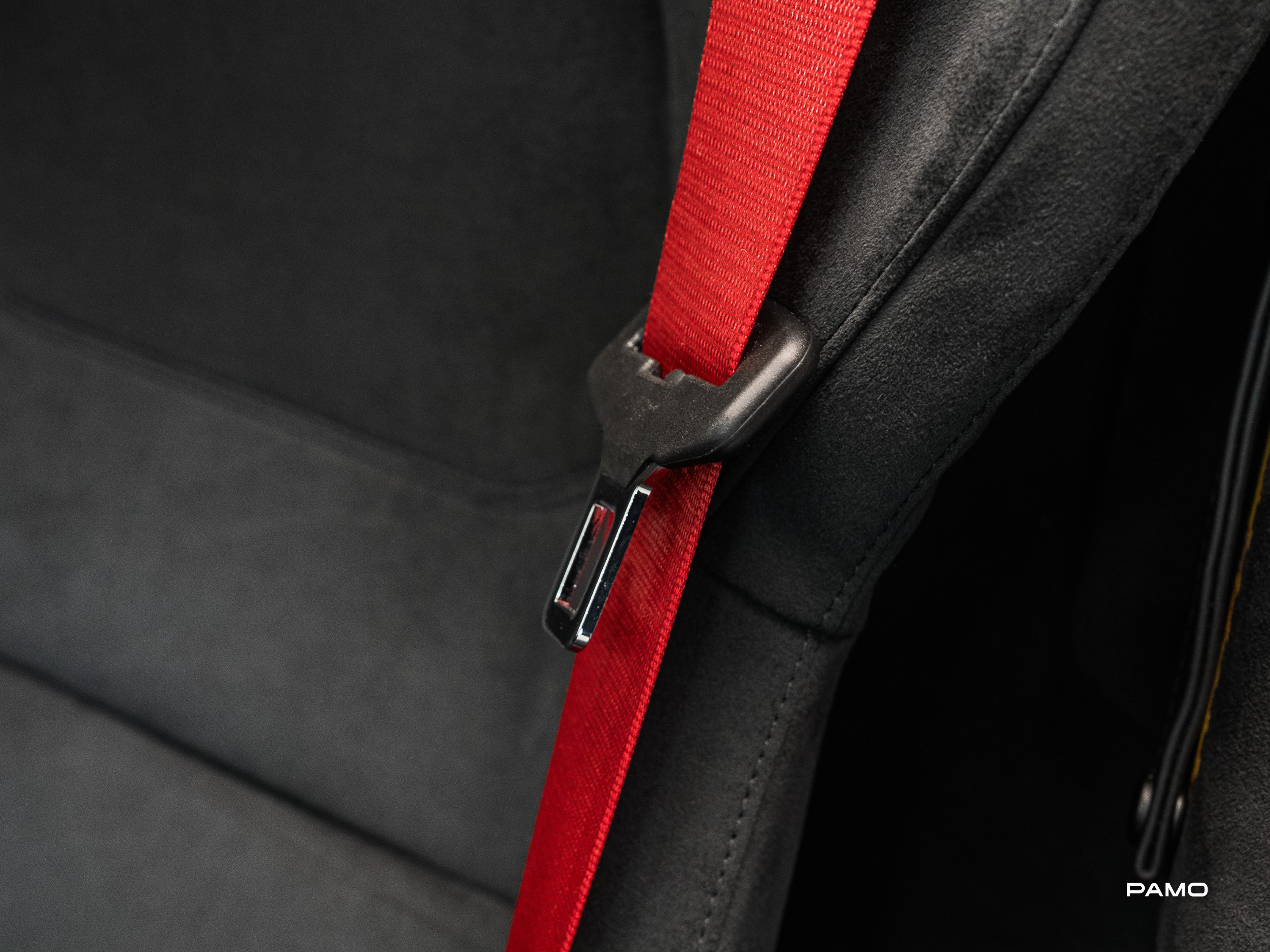 1067_McLaren_750s-25.jpg