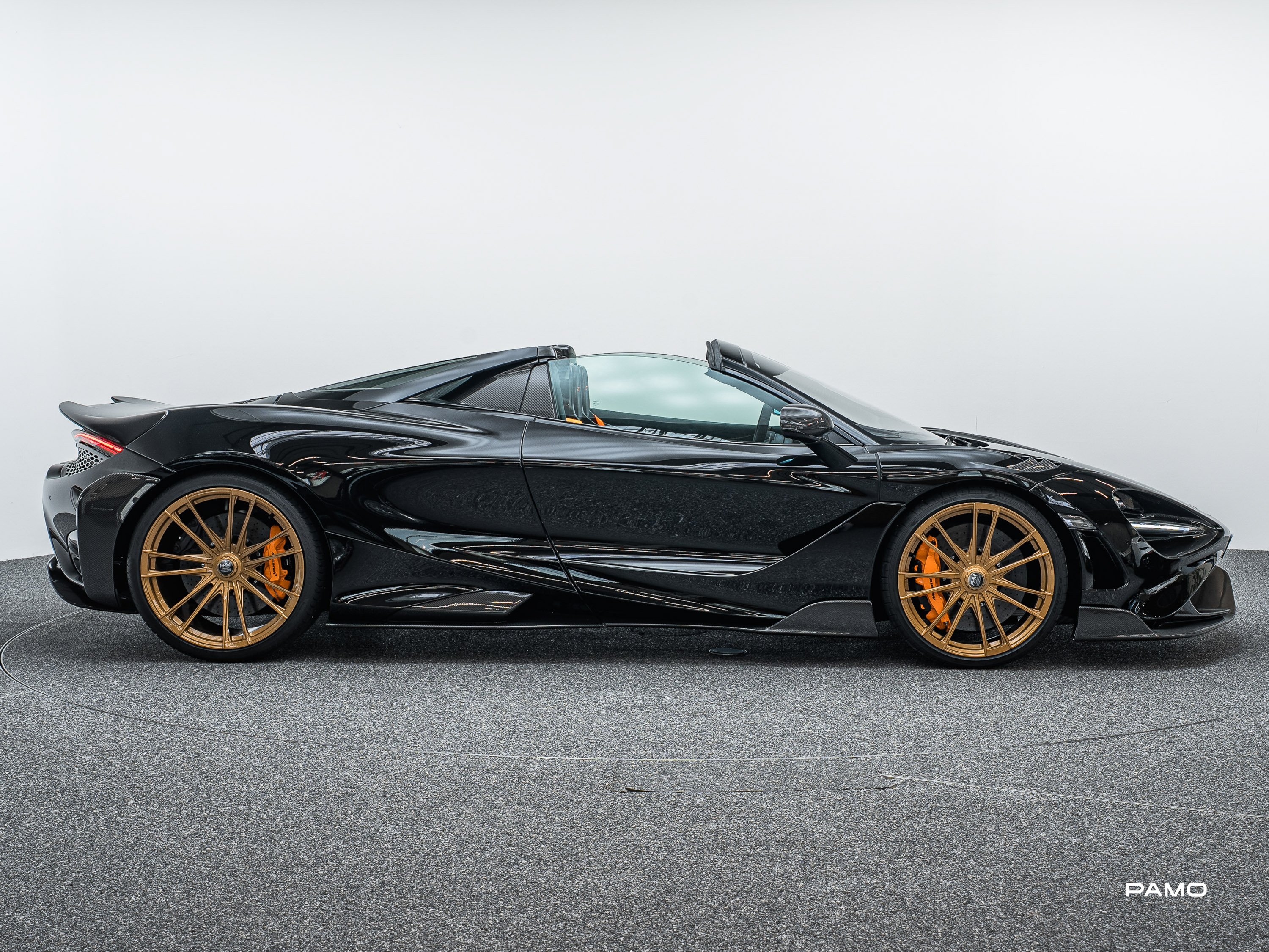 1341_McLaren 765LT Spider-18.jpg