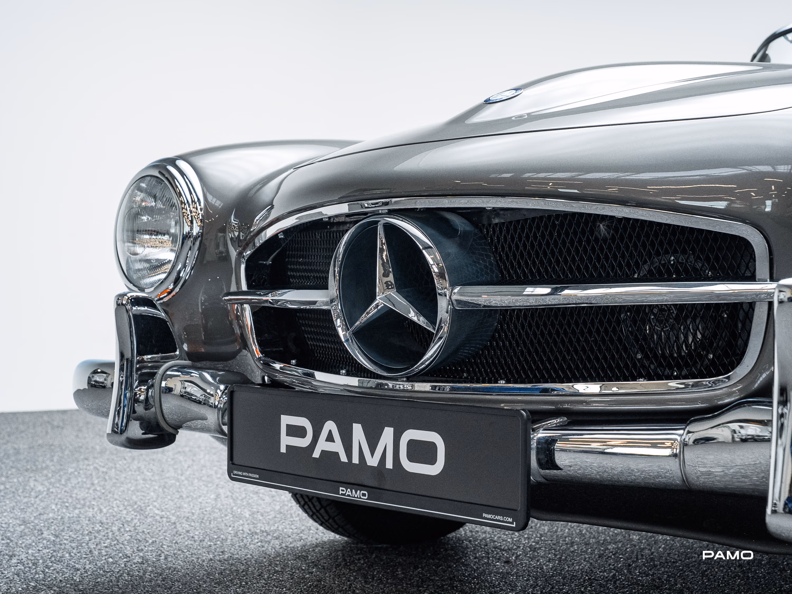 1249_Mercedes_Benz_190_SL-18.jpg