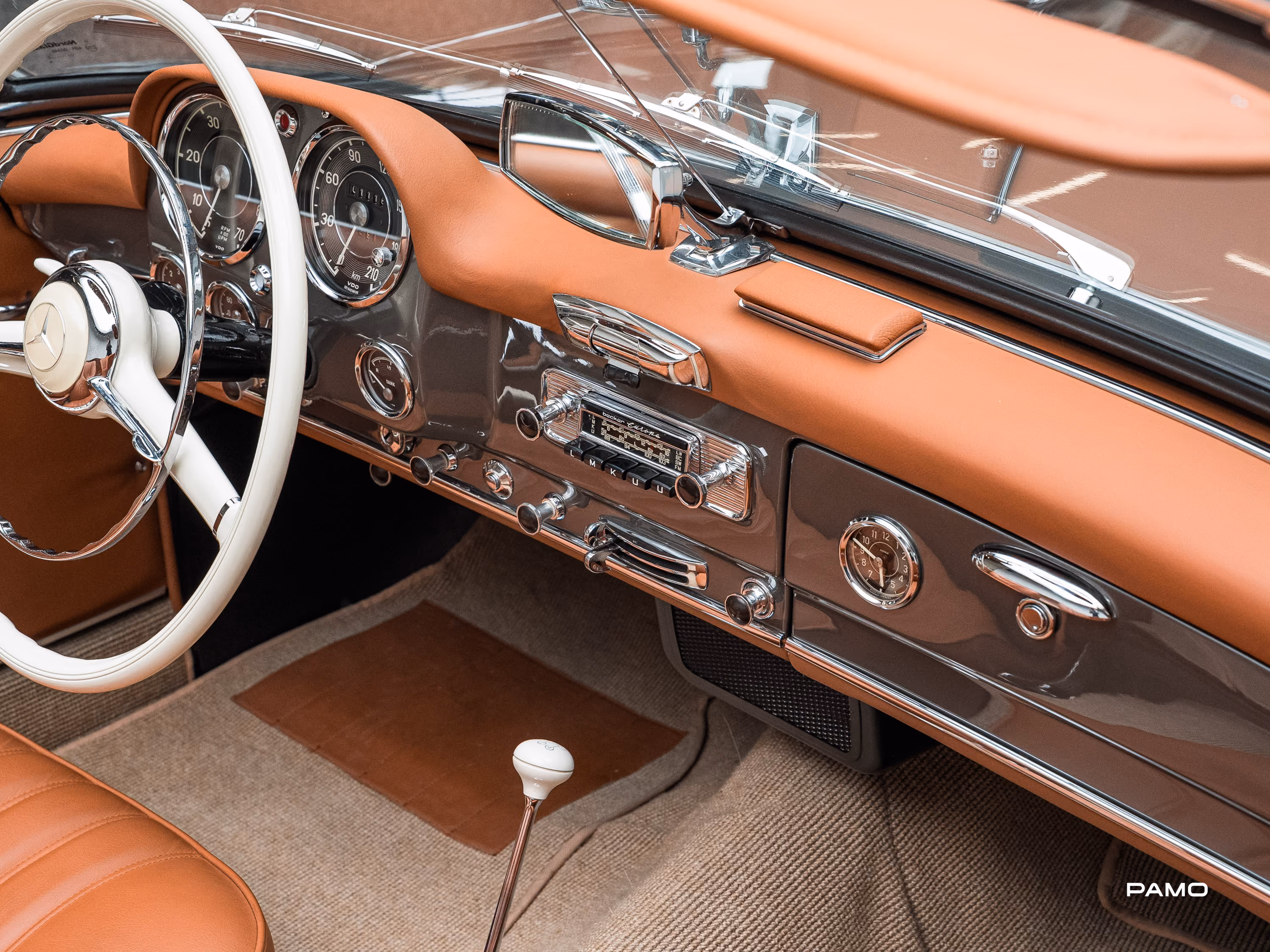 1249_Mercedes_Benz_190_SL-28.jpg