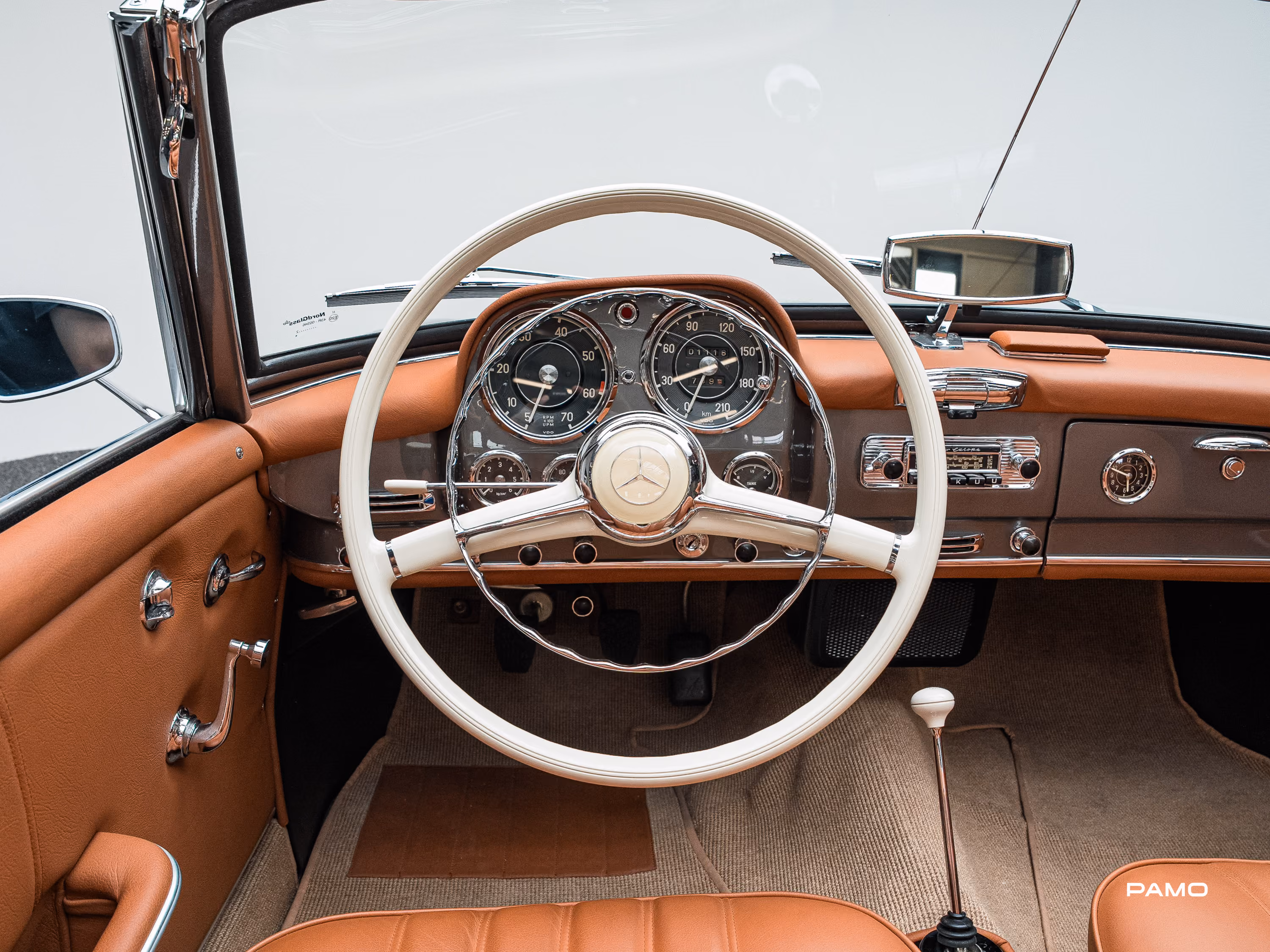 1249_Mercedes_Benz_190_SL-33.jpg