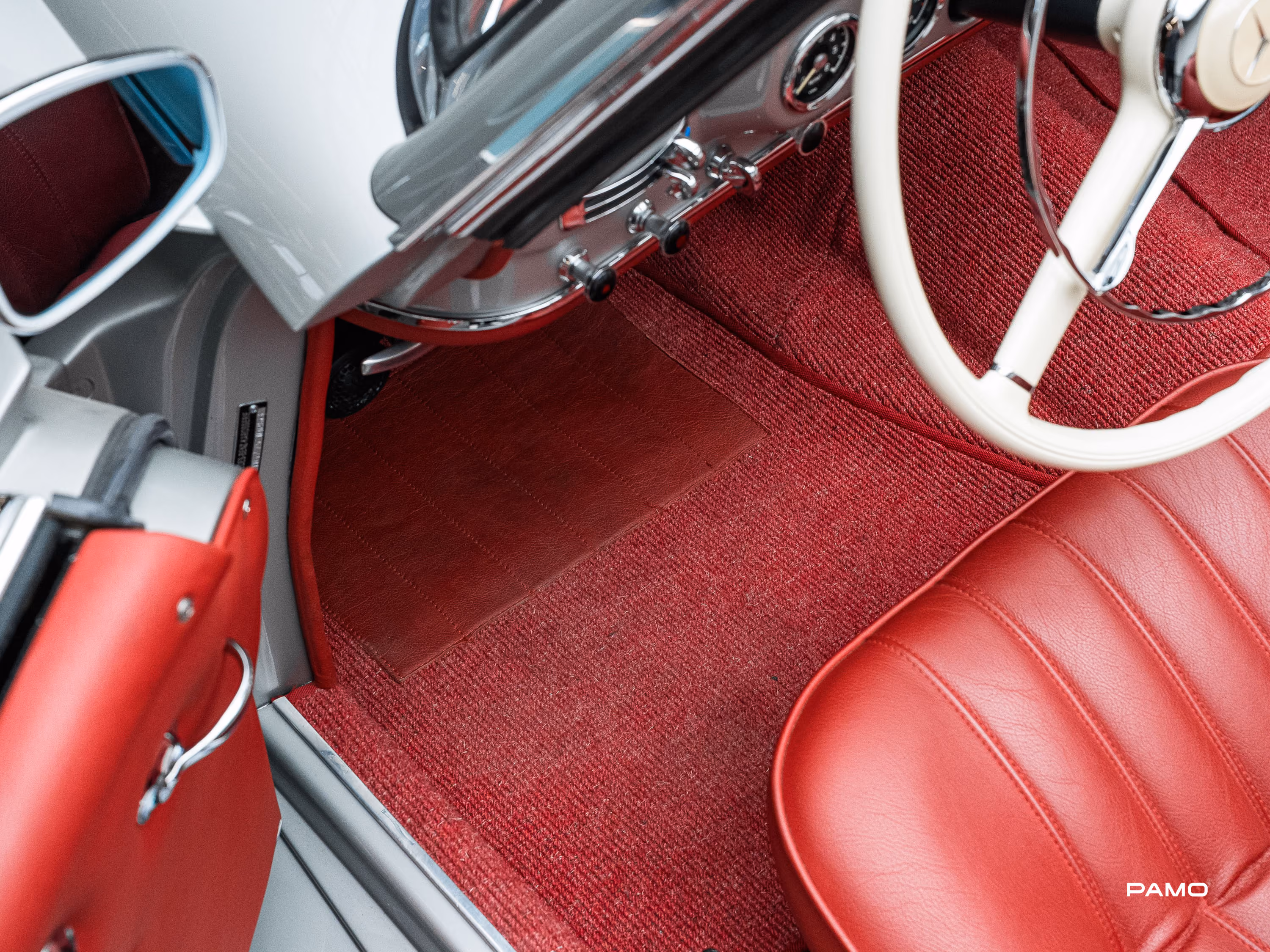 1162_Mercedes_Benz_190_SL-17.jpg
