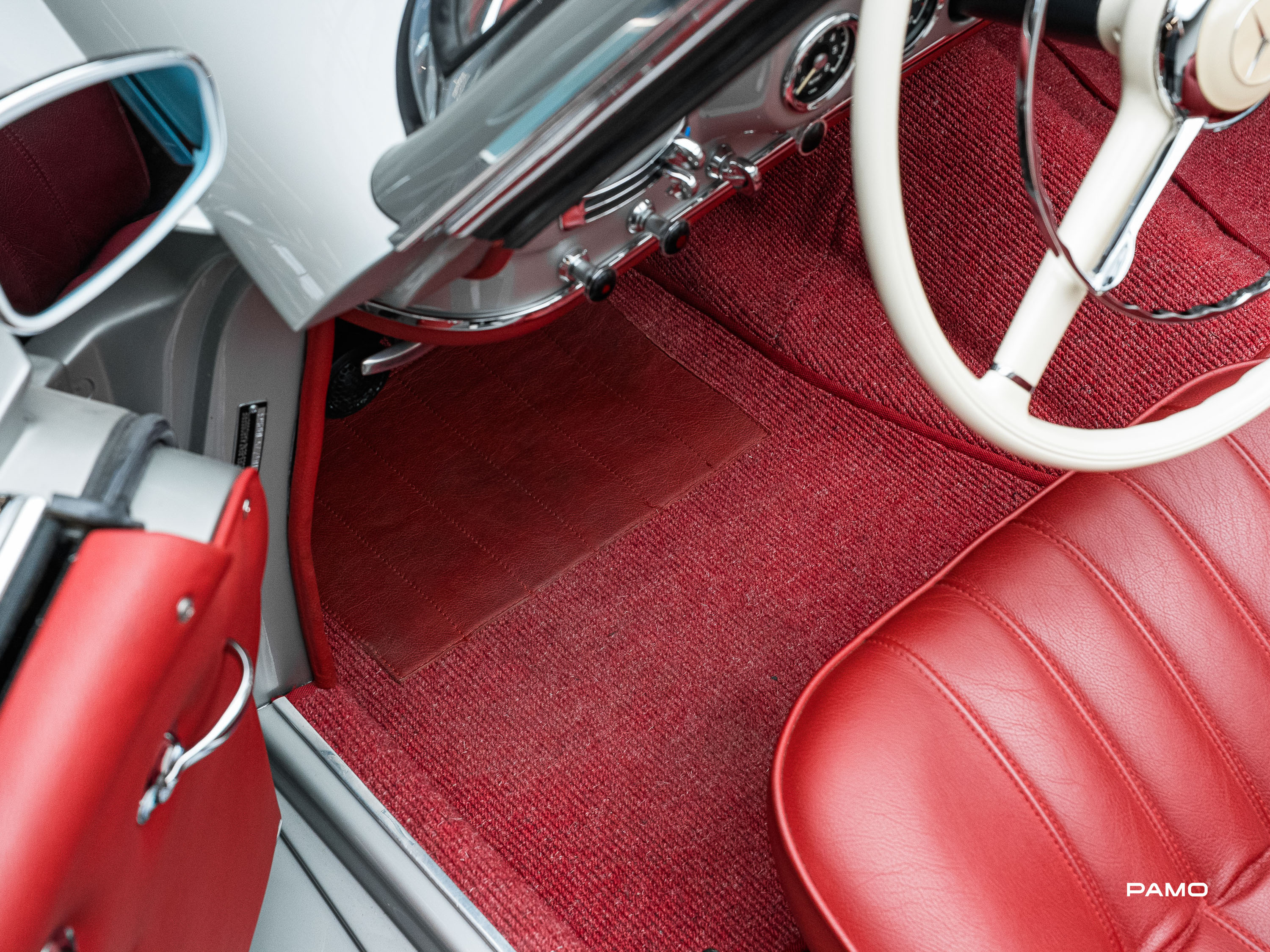 1162_Mercedes_Benz_190_SL-17.jpg