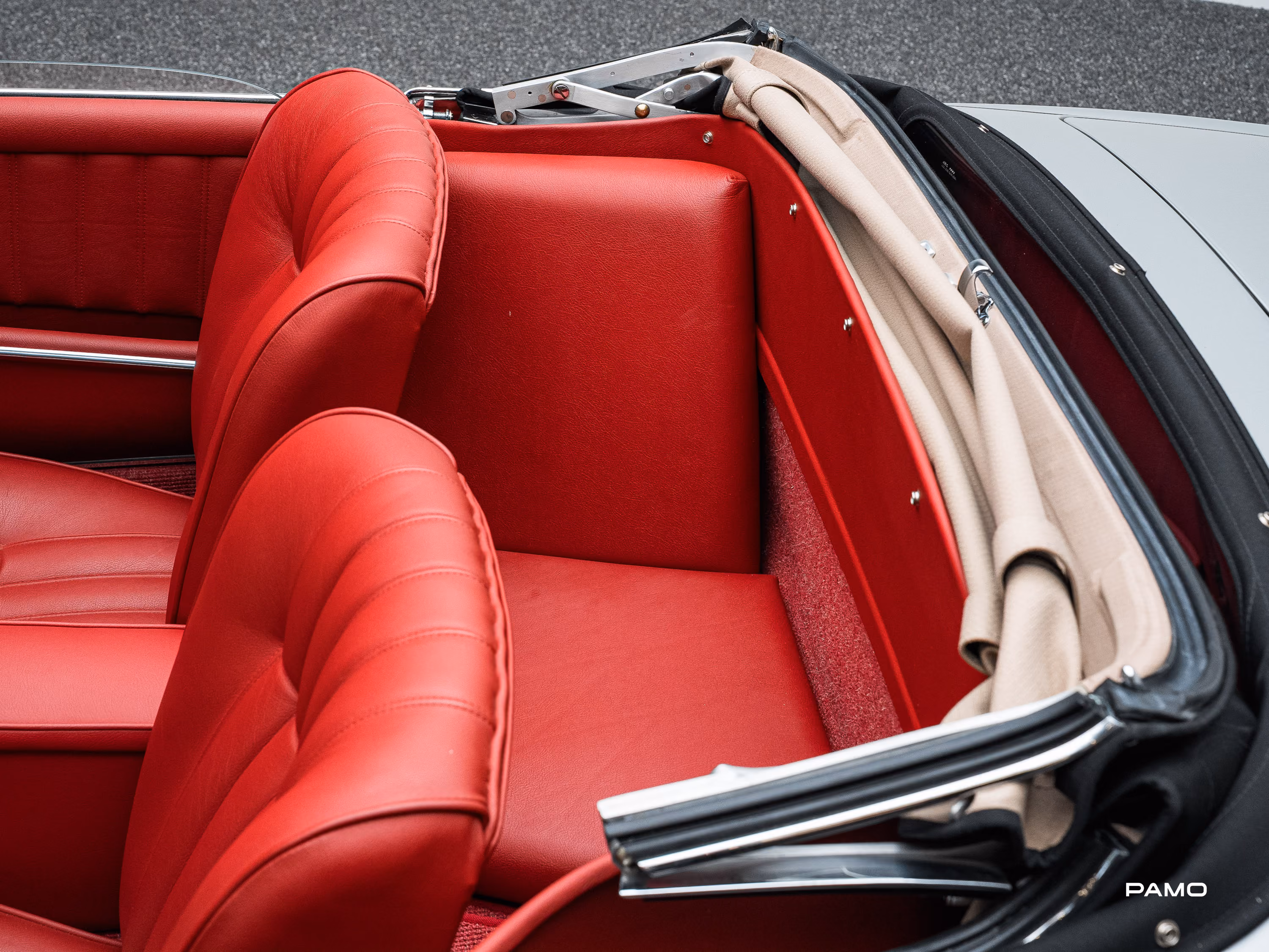 1162_Mercedes_Benz_190_SL-25.jpg