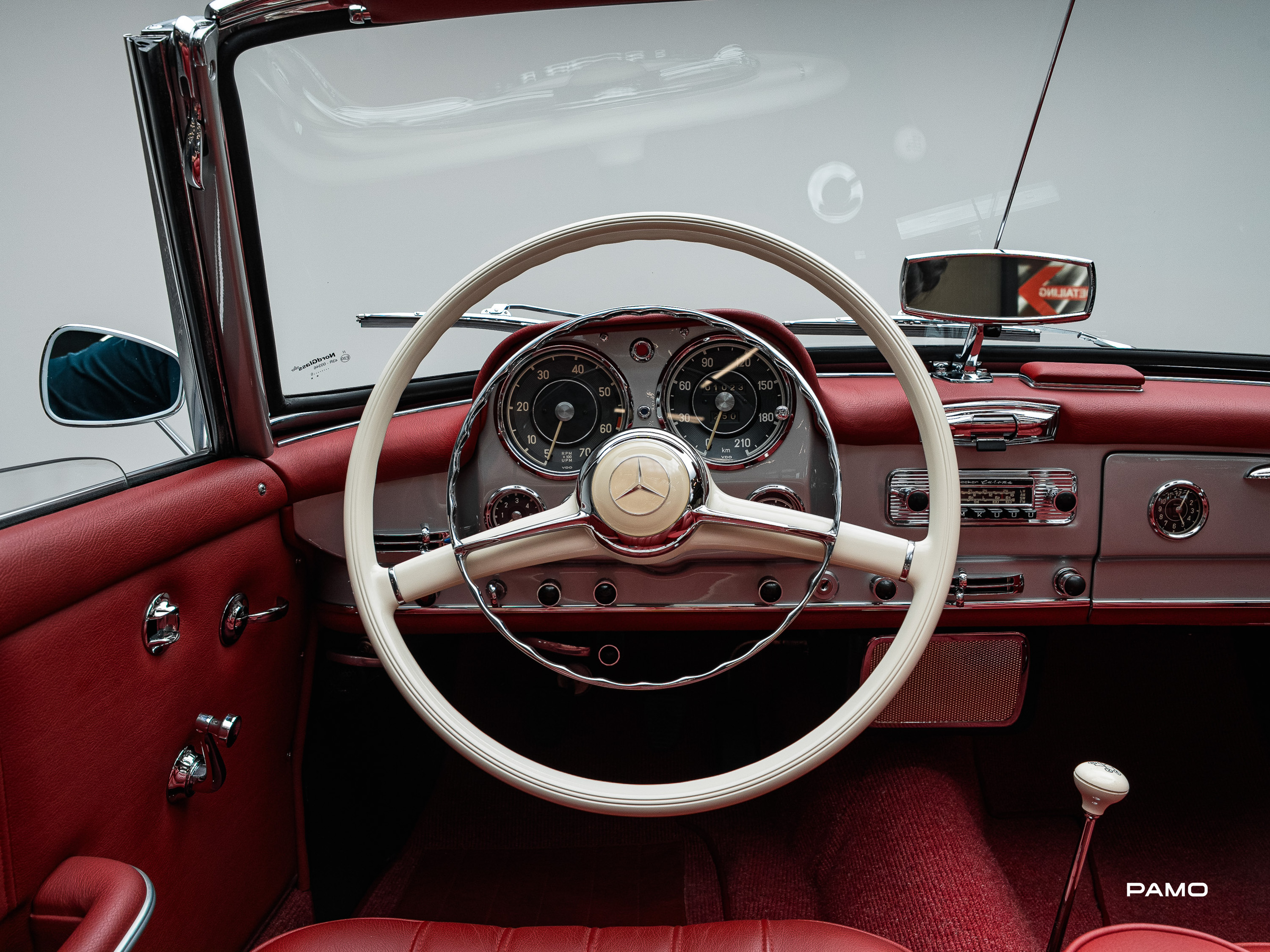 1162_Mercedes_Benz_190_SL-28.jpg