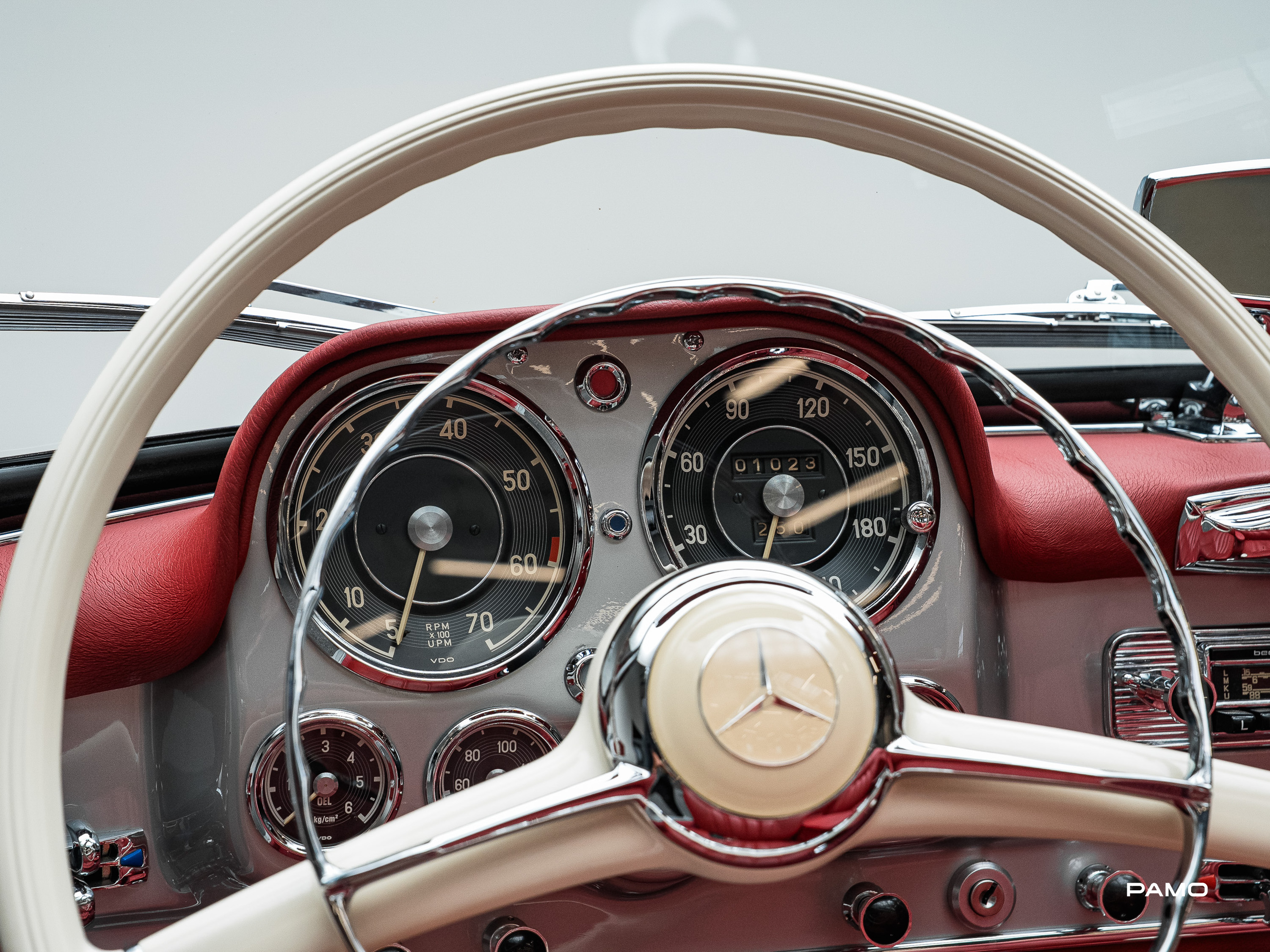 1162_Mercedes_Benz_190_SL-32.jpg