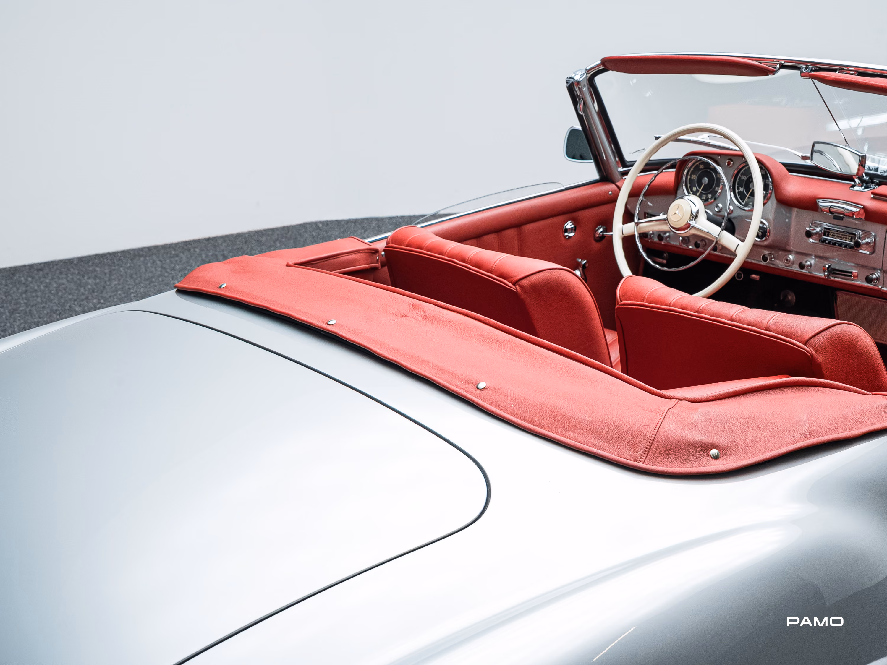 1162_Mercedes_Benz_190_SL-34.jpg
