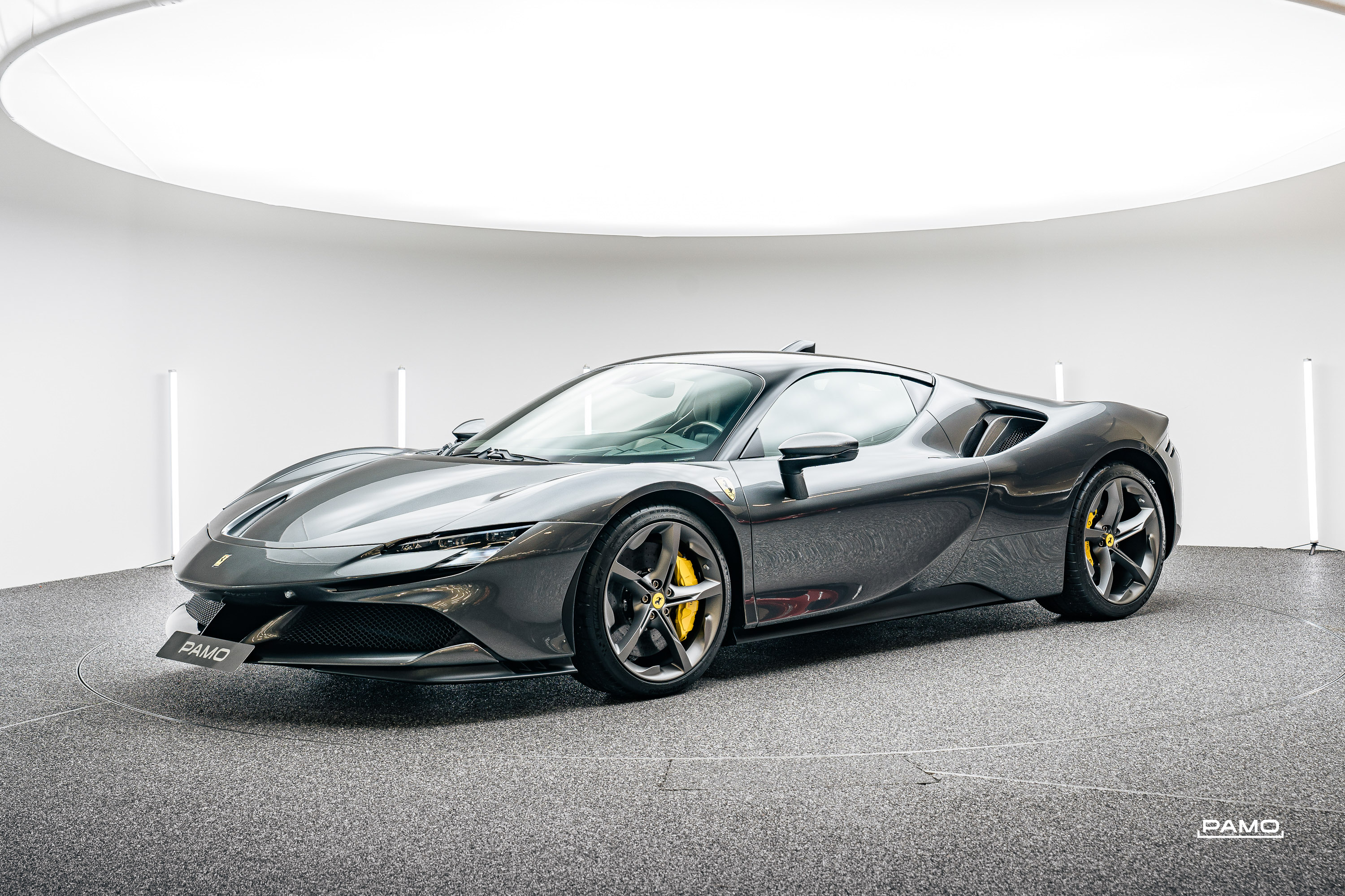 767_Ferrari_SF90_Stradale_grey-2.jpg
