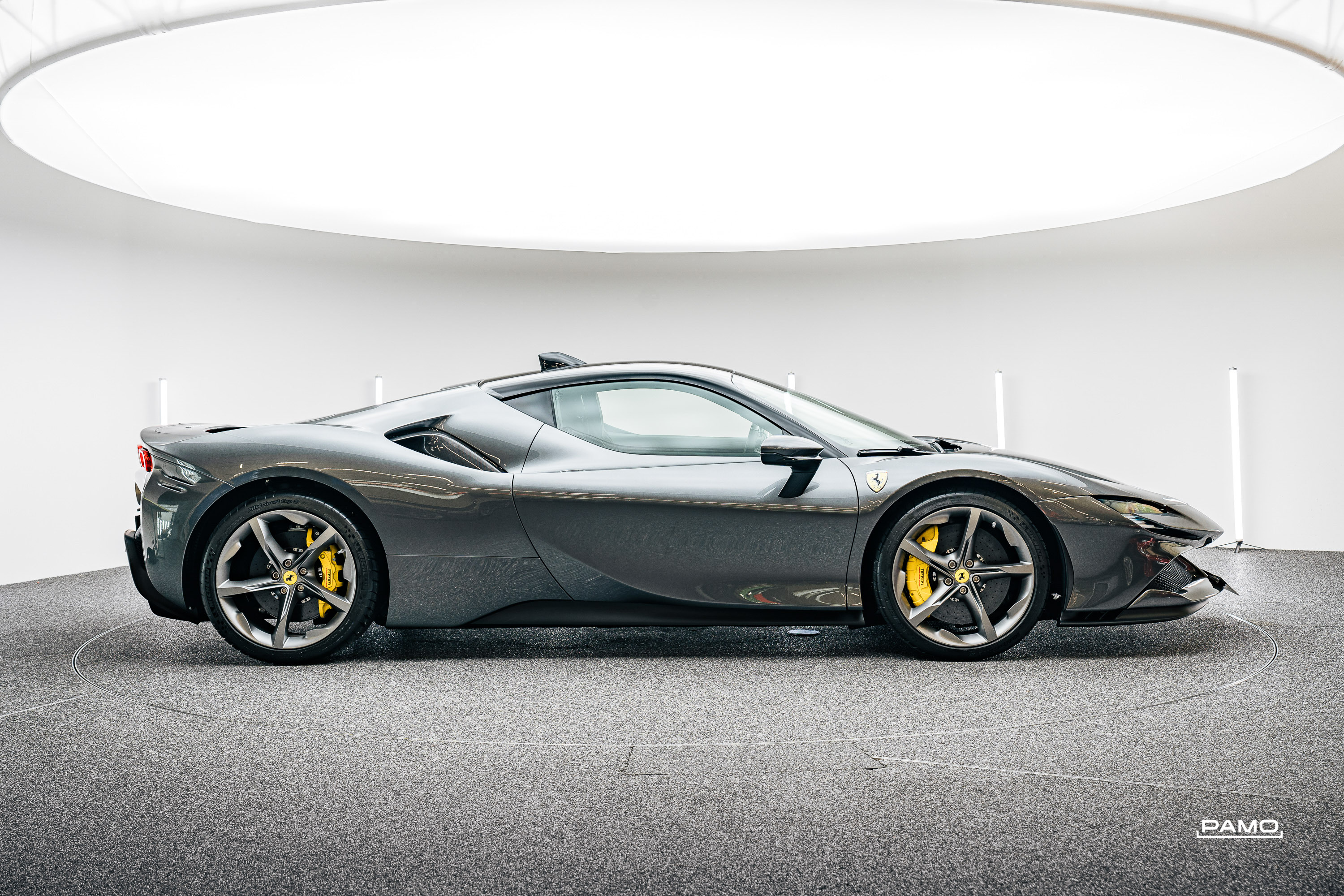 767_Ferrari_SF90_Stradale_grey-7.jpg