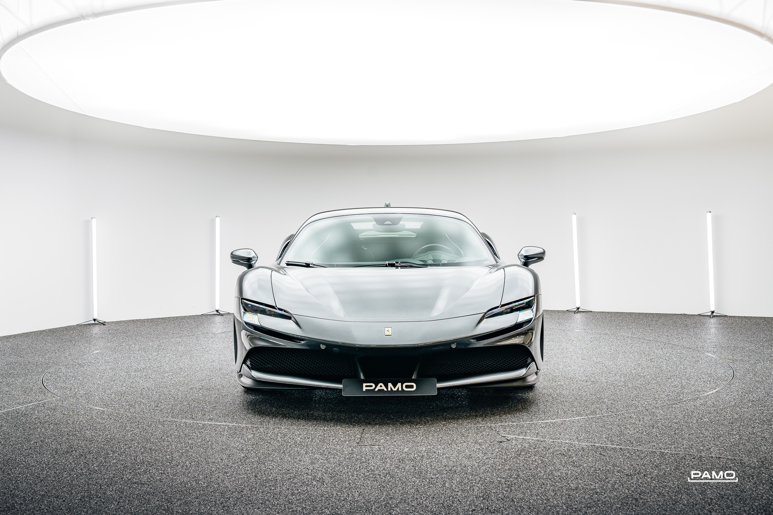 767_Ferrari_SF90_Stradale_grey-8.jpg