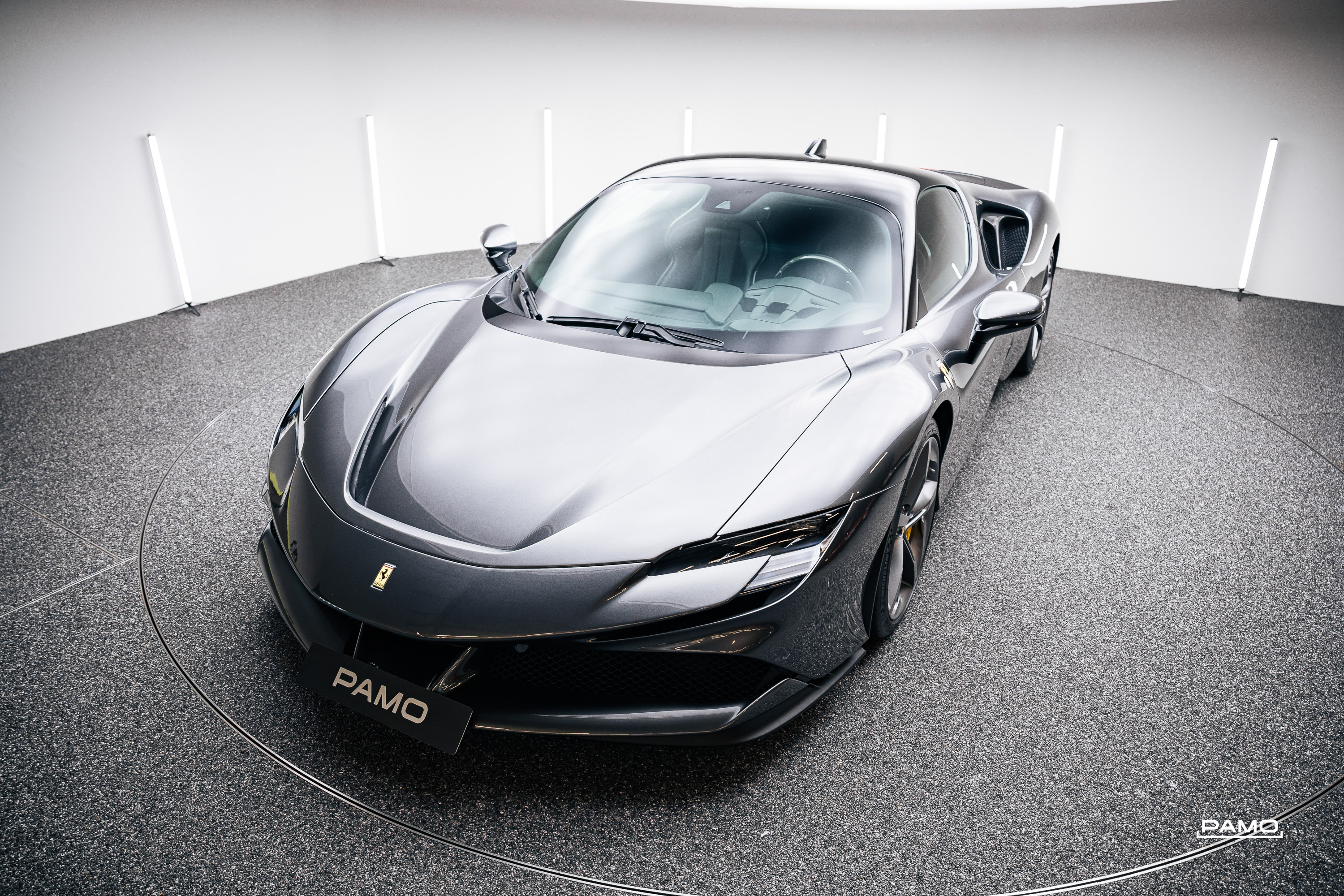 767_Ferrari_SF90_Stradale_grey-12.jpg