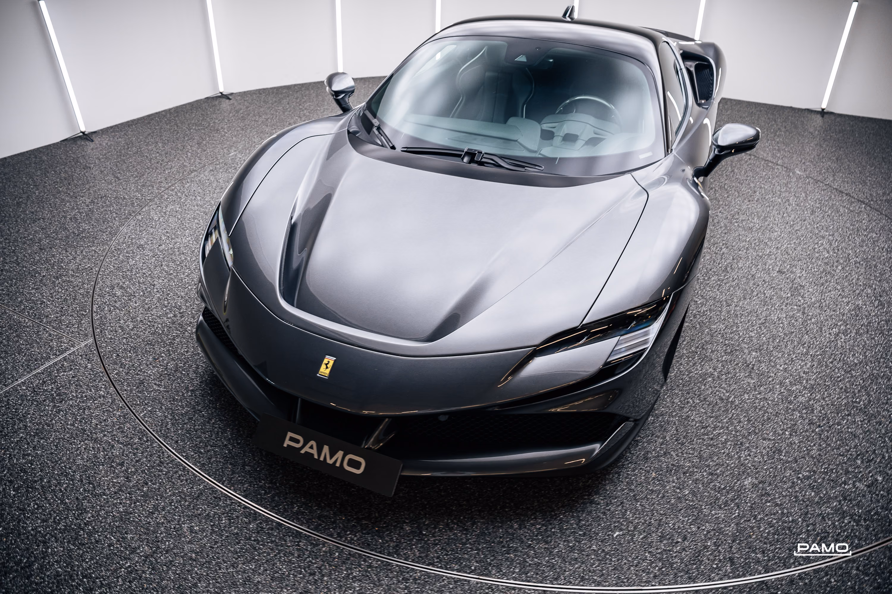 767_Ferrari_SF90_Stradale_grey-17.jpg