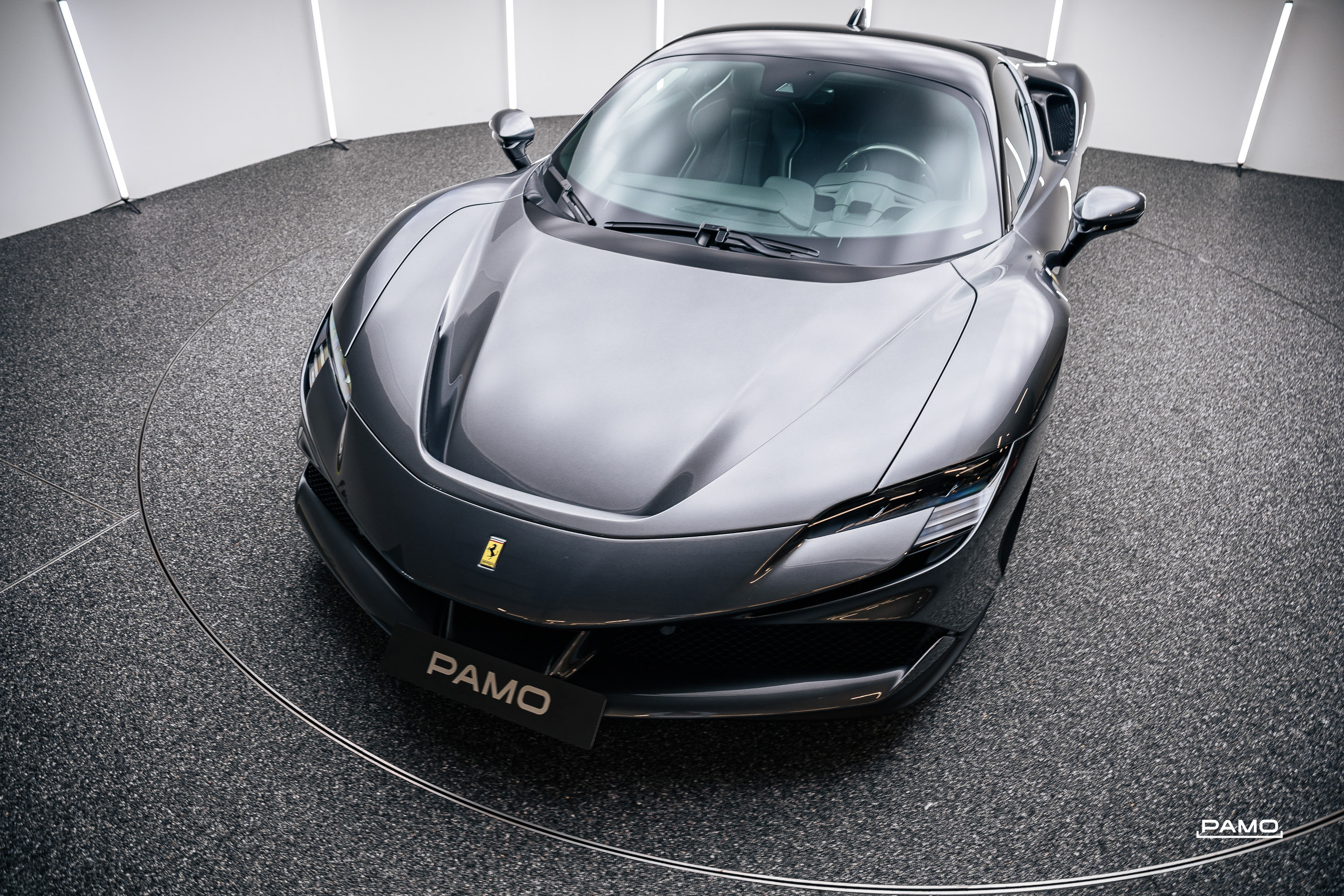 767_Ferrari_SF90_Stradale_grey-17.jpg