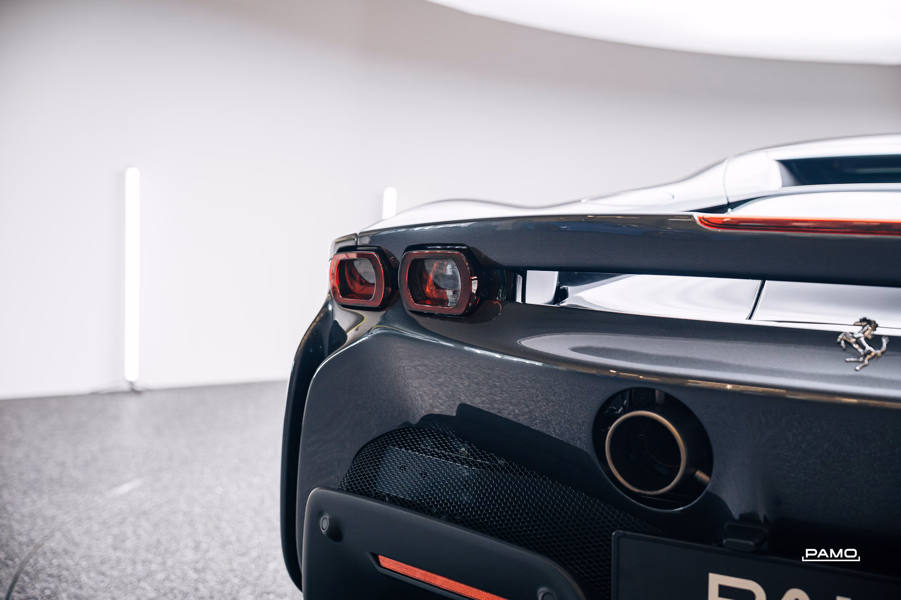 767_Ferrari_SF90_Stradale_grey-21.jpg
