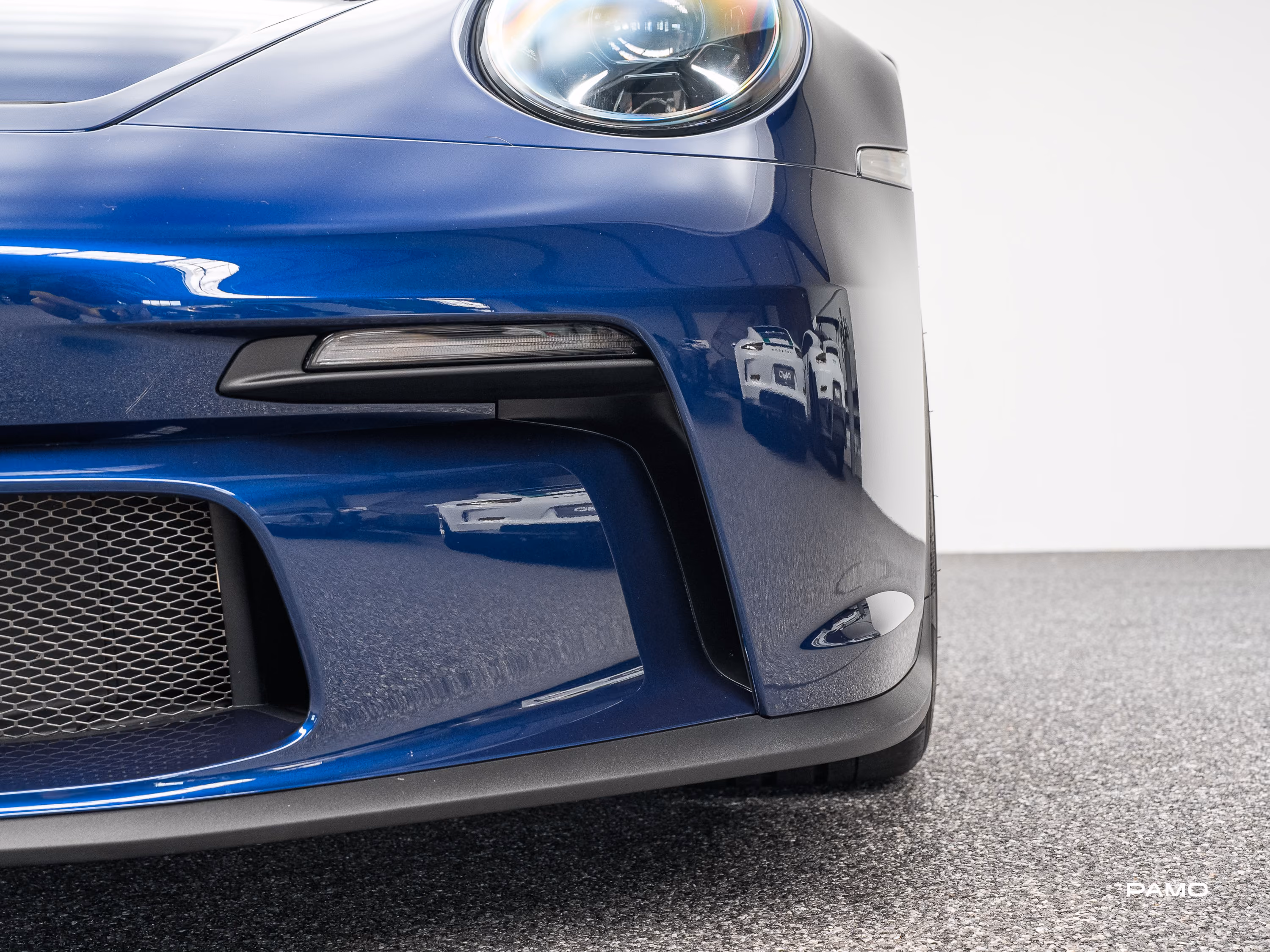 510_Porsche_992_GT3_Touring_blue-13.jpg