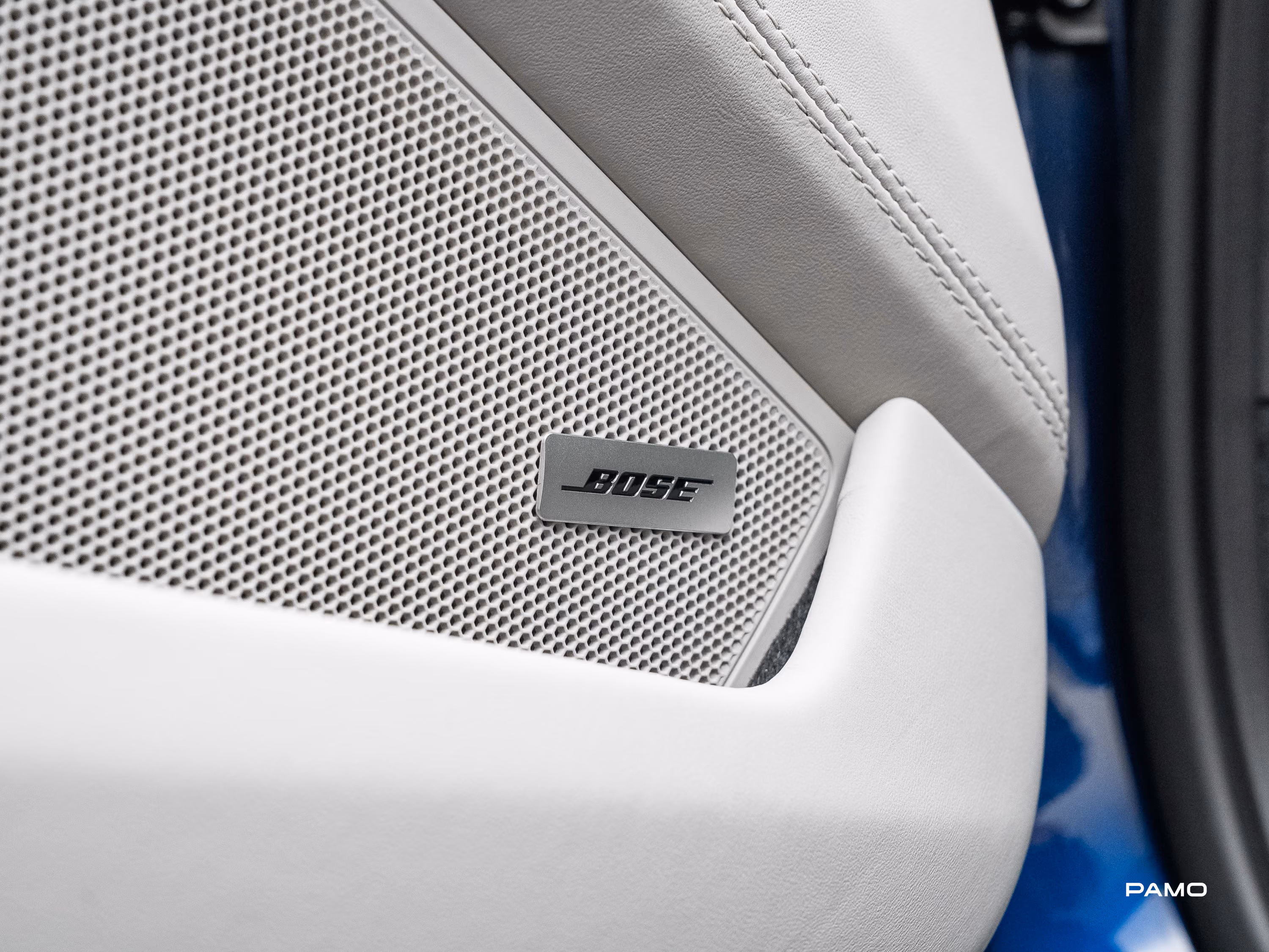 510_Porsche_992_GT3_Touring_blue-27.jpg