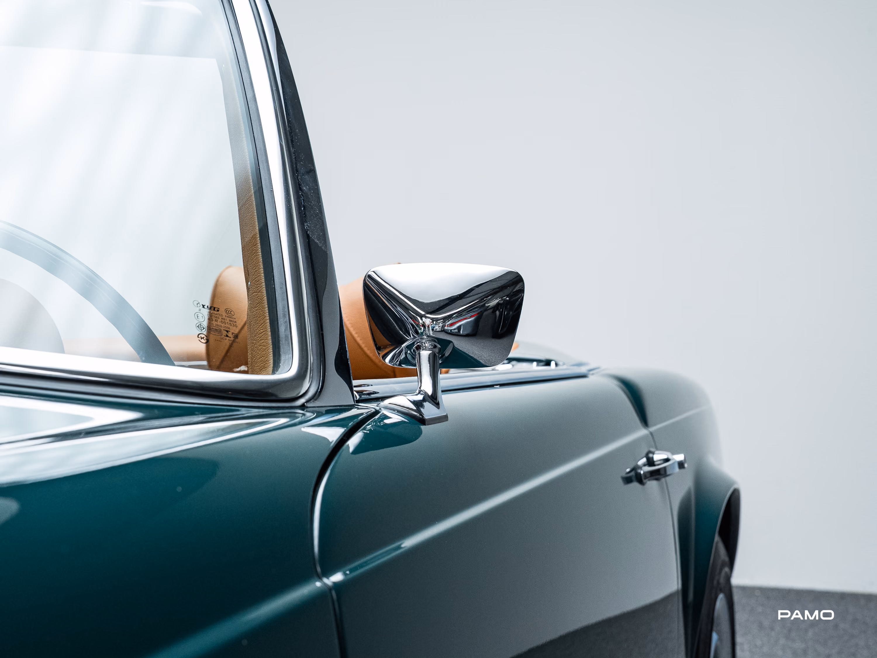 1292_Mercedes_Benz_SL_280_Pagode-22.jpg