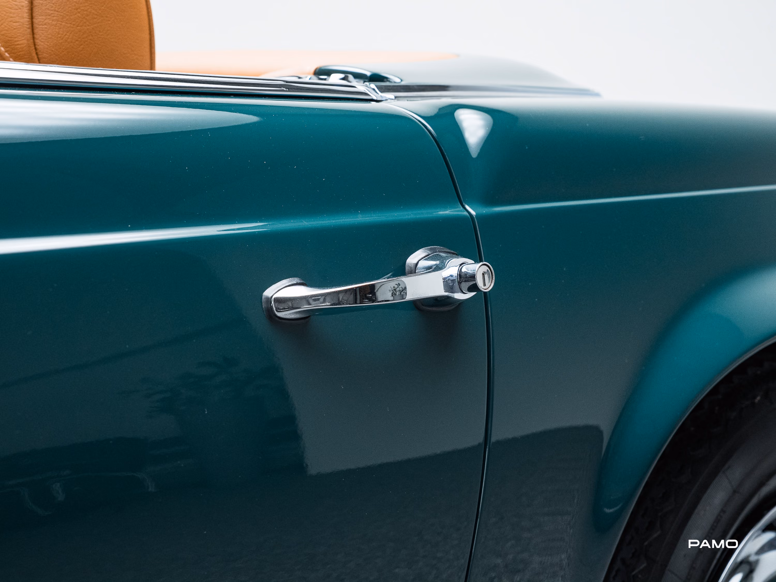 1292_Mercedes_Benz_SL_280_Pagode-23.jpg