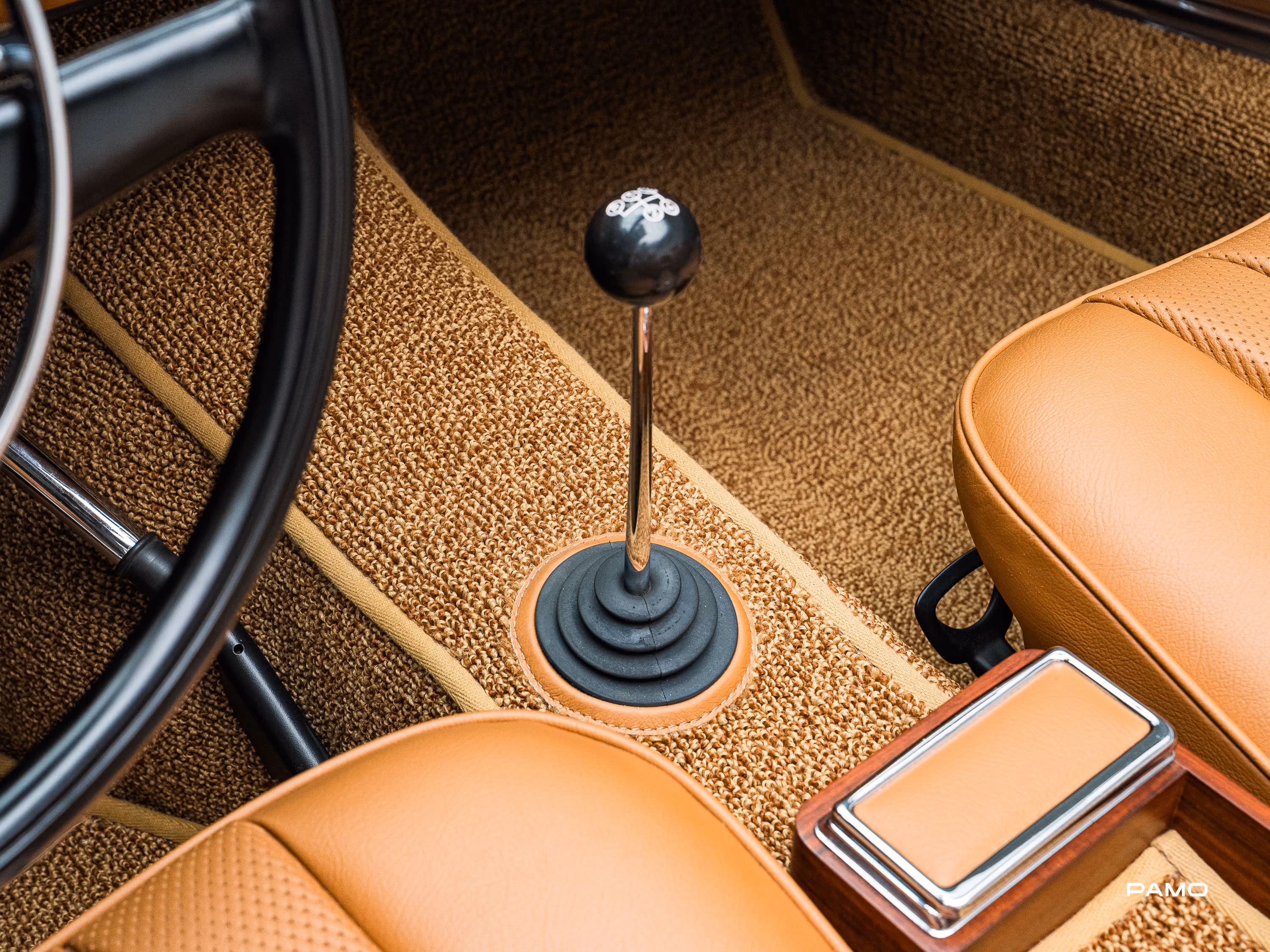 1292_Mercedes_Benz_SL_280_Pagode-26.jpg