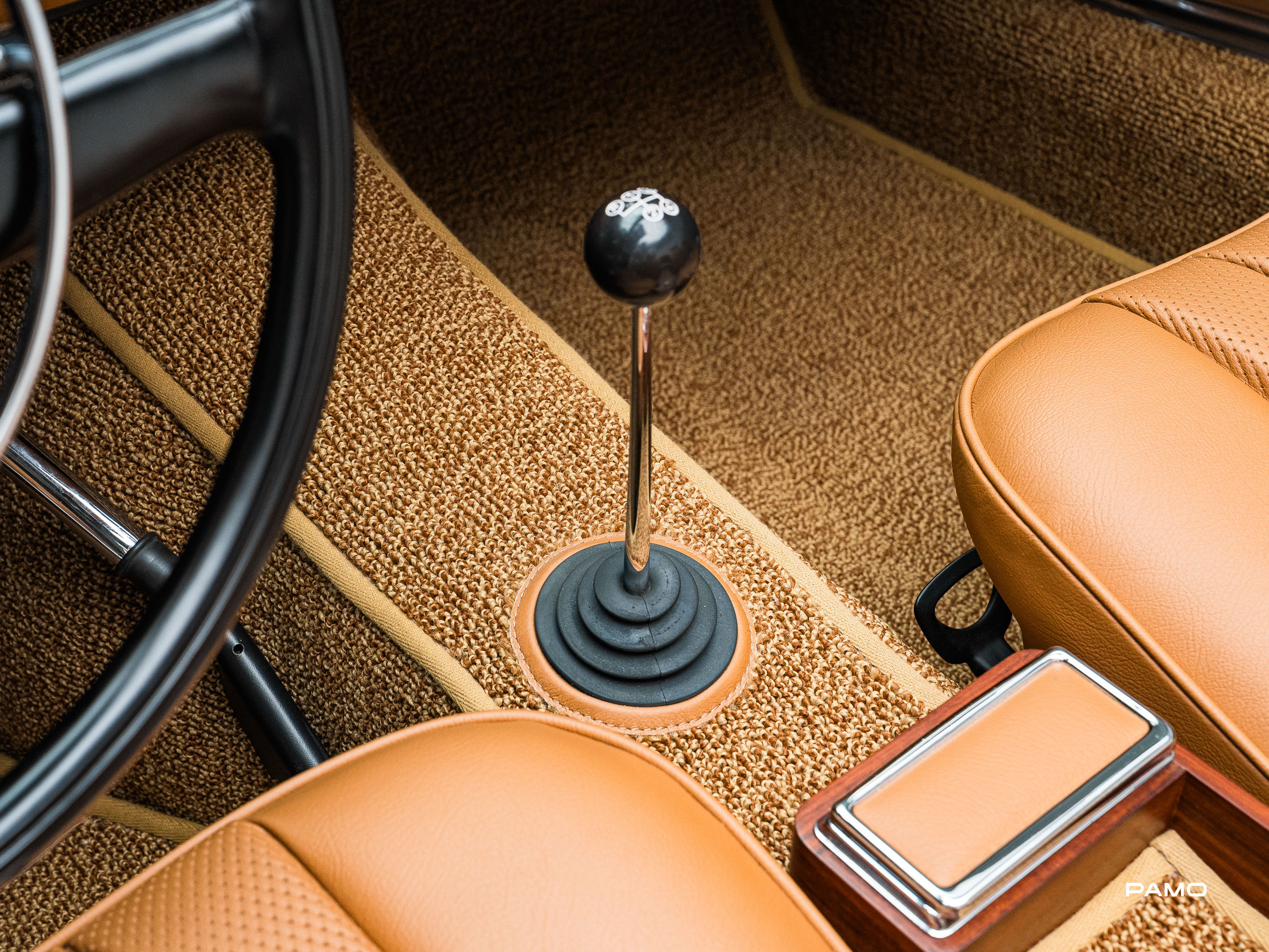 1292_Mercedes_Benz_SL_280_Pagode-26.jpg