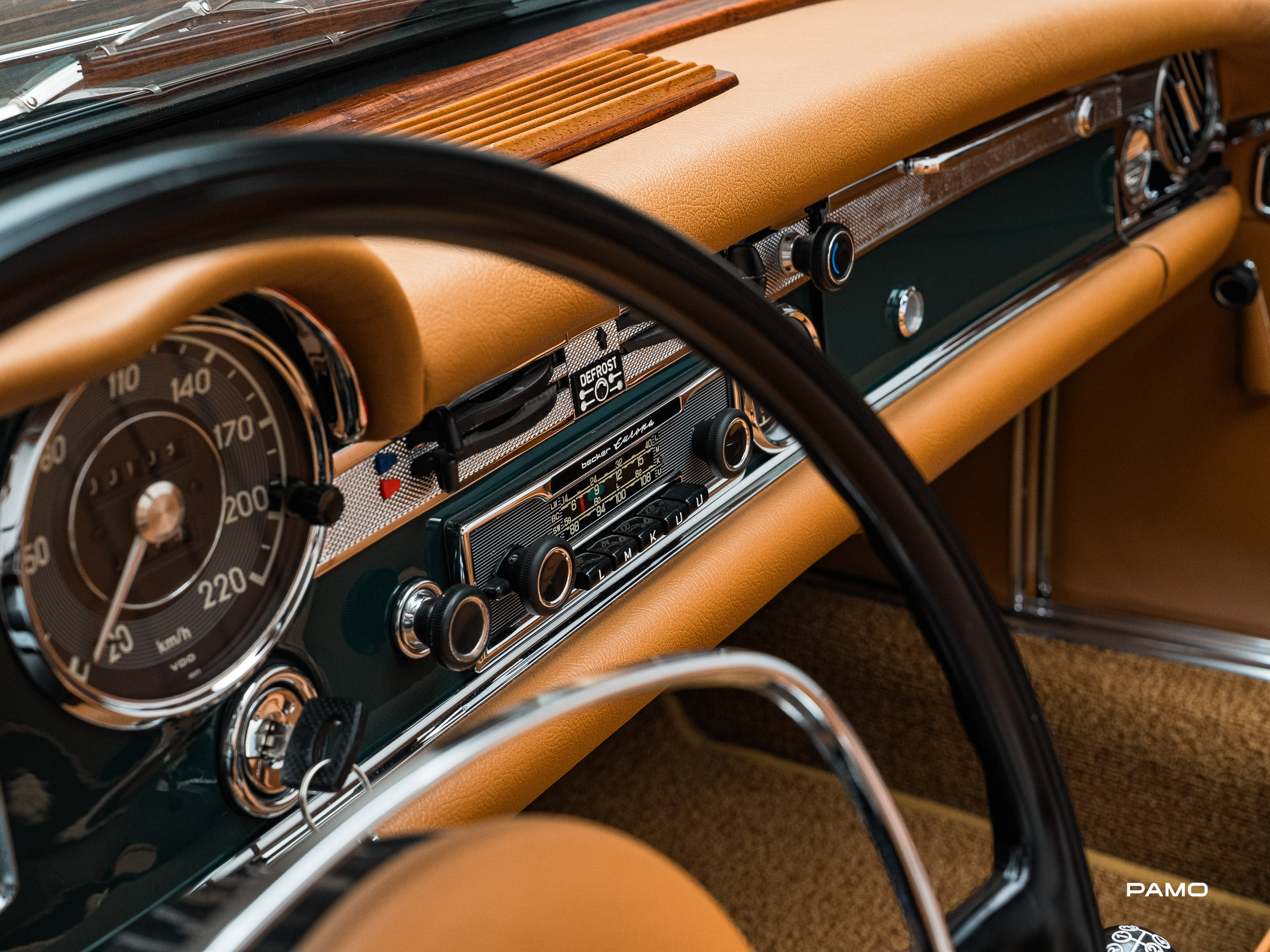 1292_Mercedes_Benz_SL_280_Pagode-28.jpg